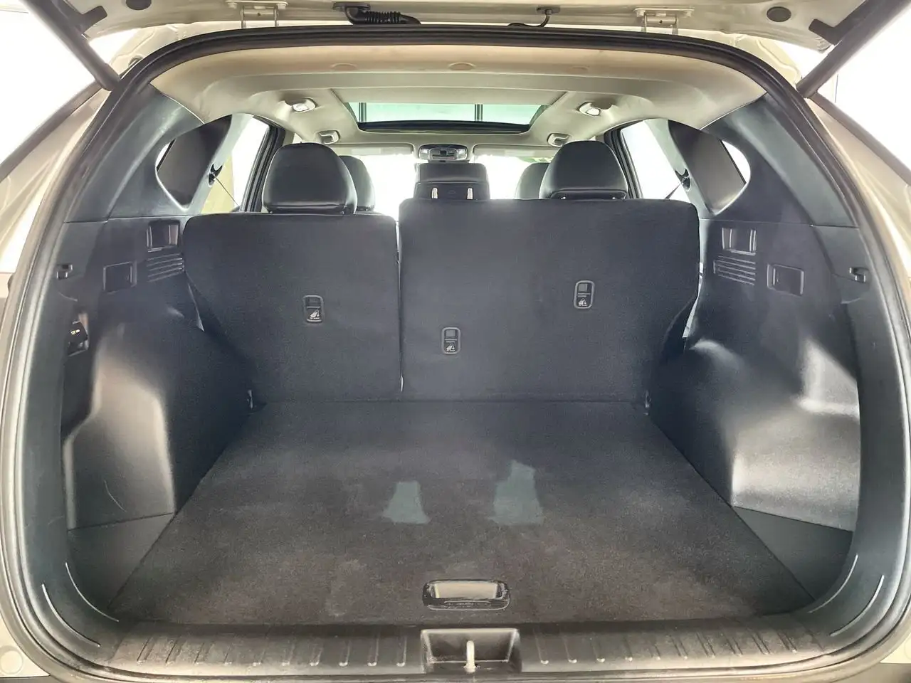 Hyundai TUCSON снимка Hyundai TUCSON