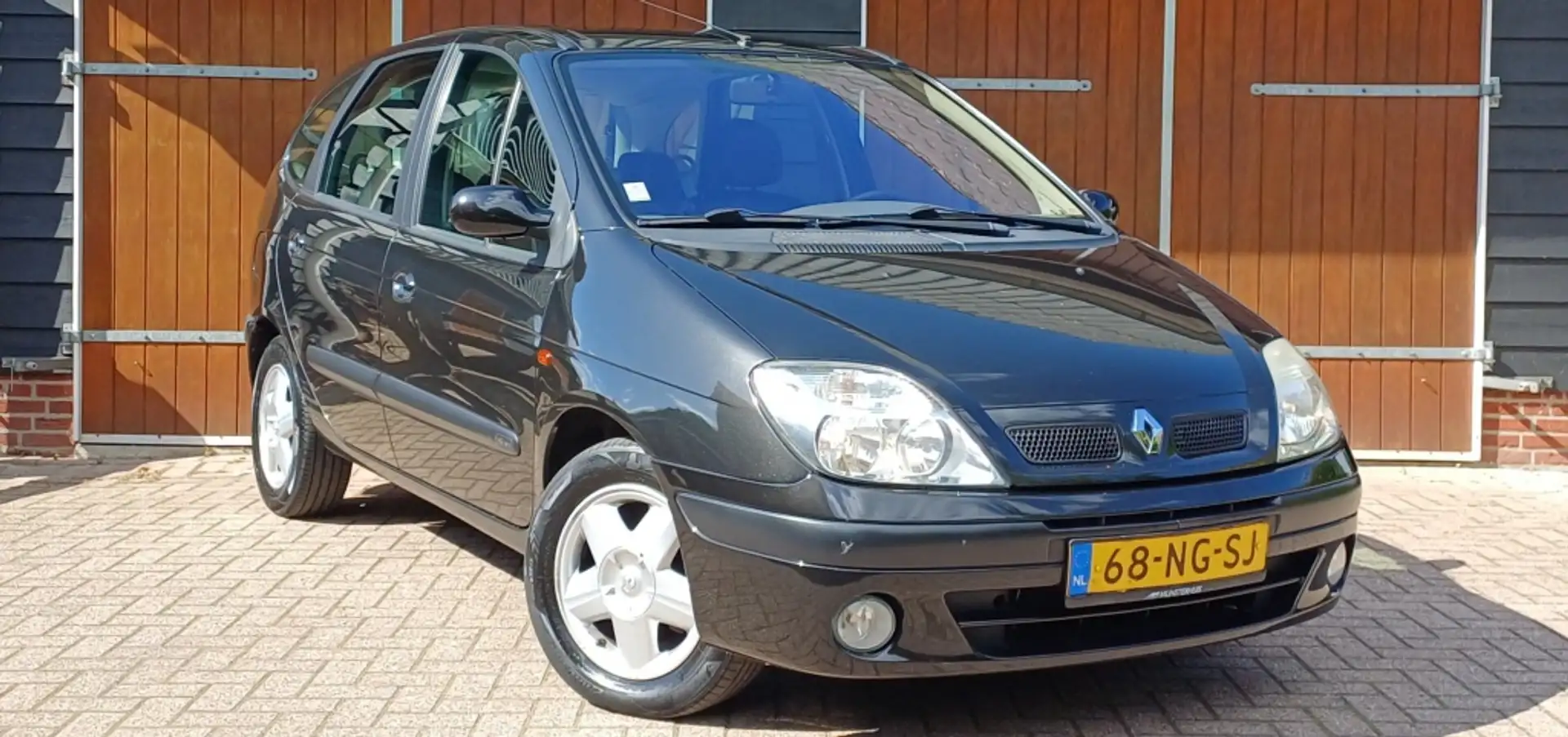 Renault Scenic 1.6-16V Authentique, Airco, Trekhaak, Nieuwe APK Zwart - 1