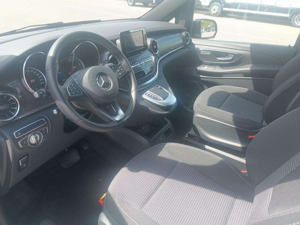 Mercedes-Benz V 250