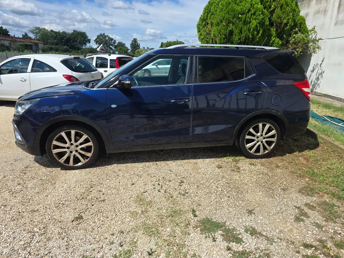 SsangYong XLV XLV 1.6d Start 2wd Blau - 2