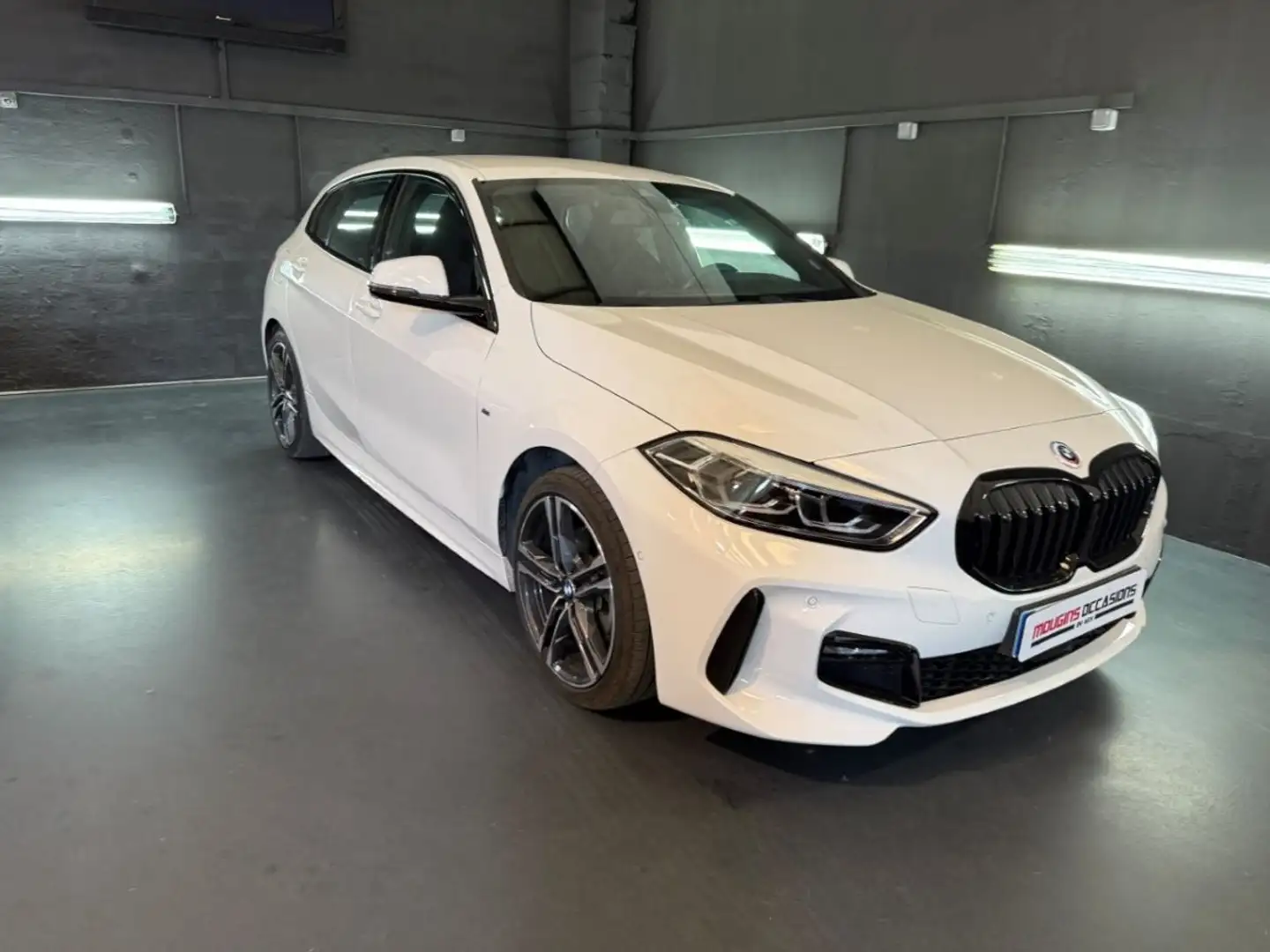 BMW 118 (F40) 118D 150 8CV EDITION SPORT BVA Blanc - 1
