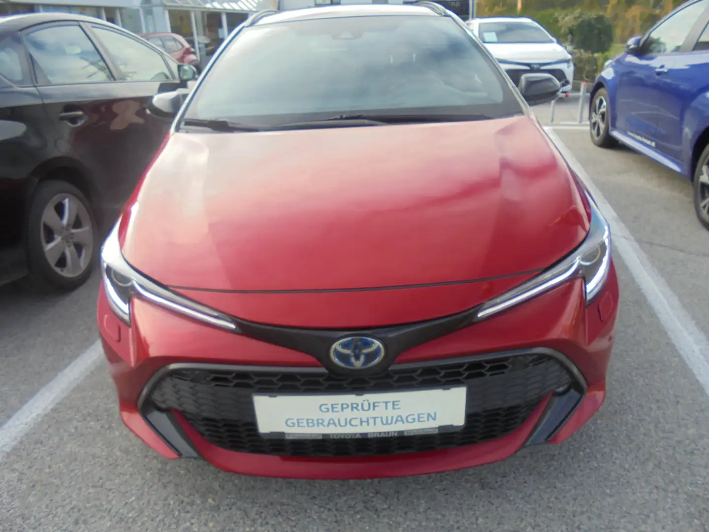 Toyota Corolla Touring Sports Hybrid Design Rot - 2