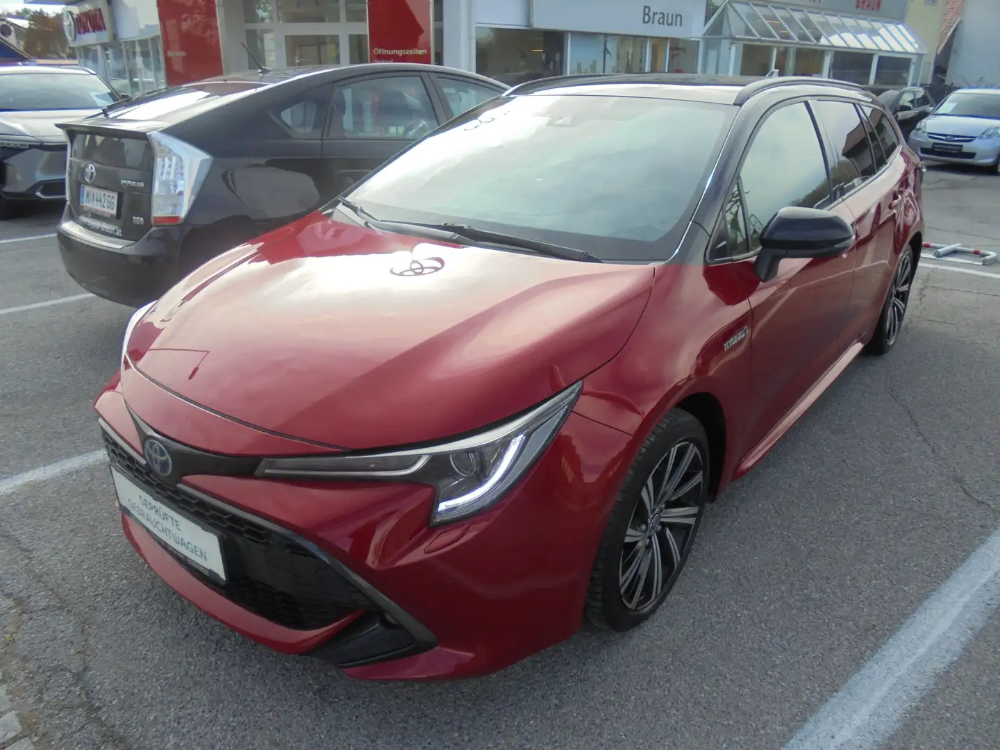 Toyota Corolla Touring Sports Hybrid Design Rot - 1