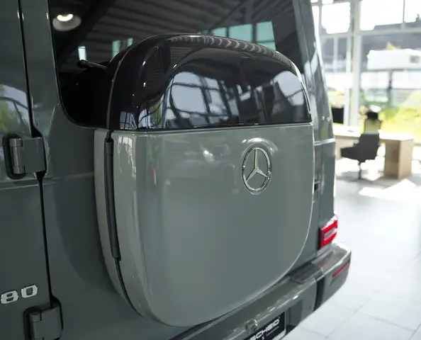 Mercedes-Benz G-Class view 15