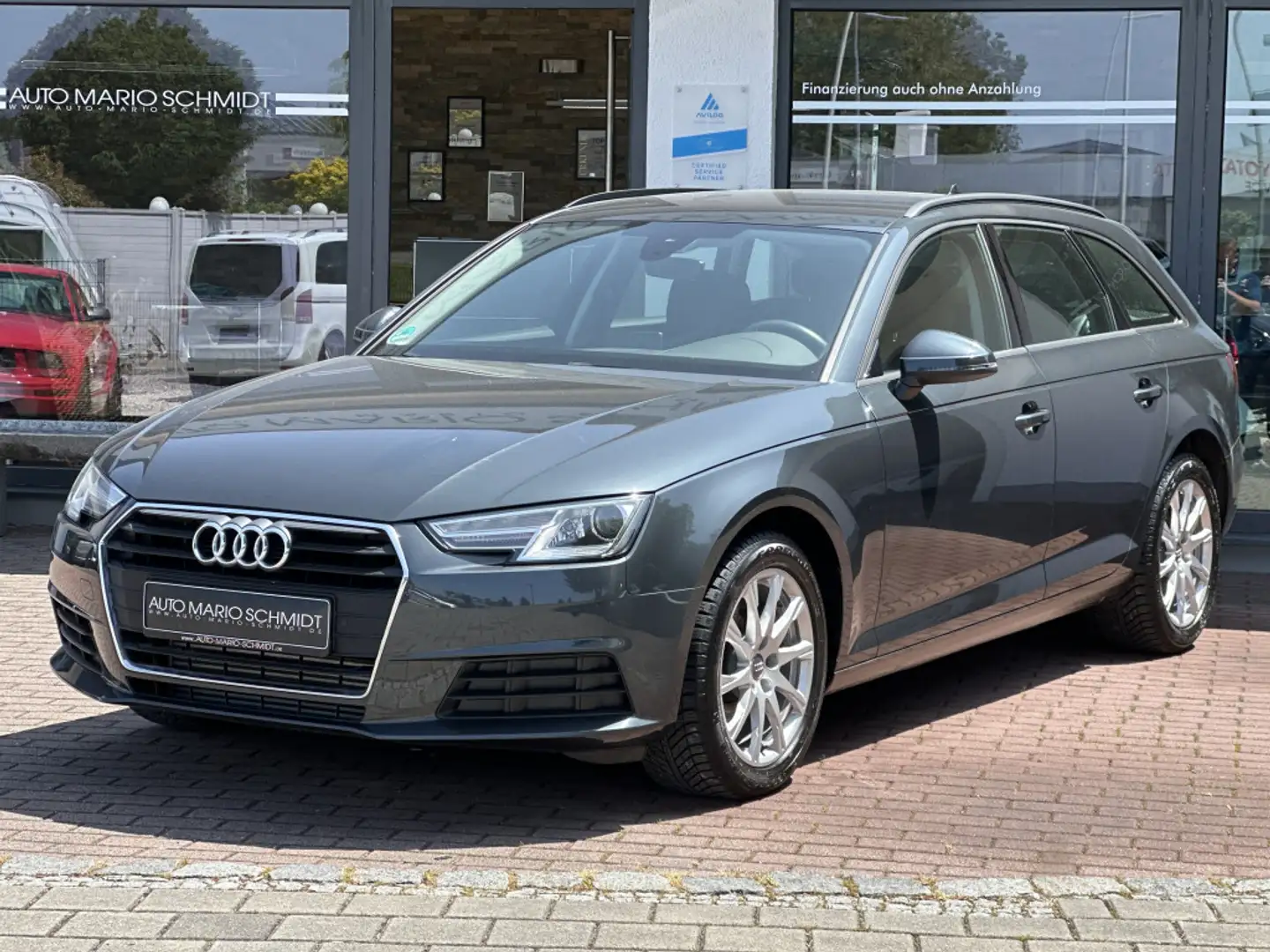 Audi A4 2.0 TFSI ultra DSG Kamera Grijs - 1