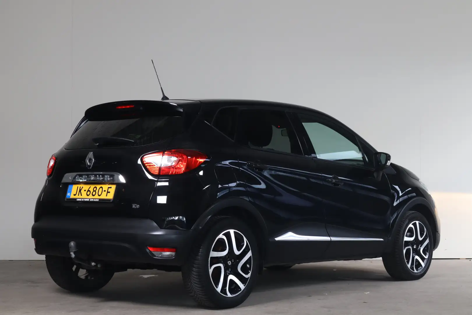 Renault Captur 0.9 TCe Dynamique - NL- Auto!! Climate I Cruise I Zwart - 2