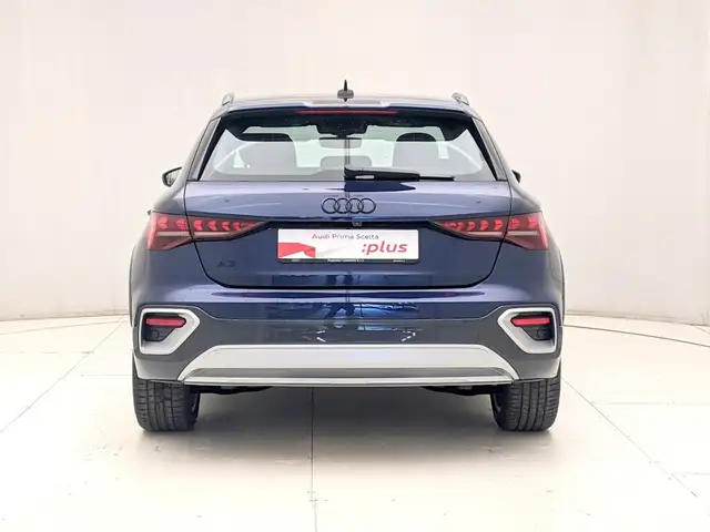 Audi A3 view 5
