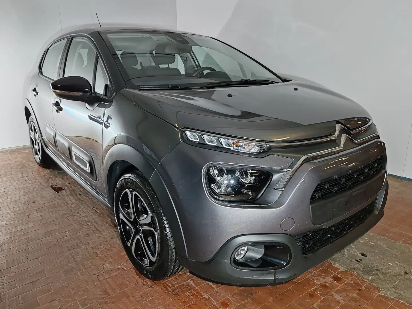 Citroen C3 1.2 83cv Plus Neopatentati + Navi Grau - 1