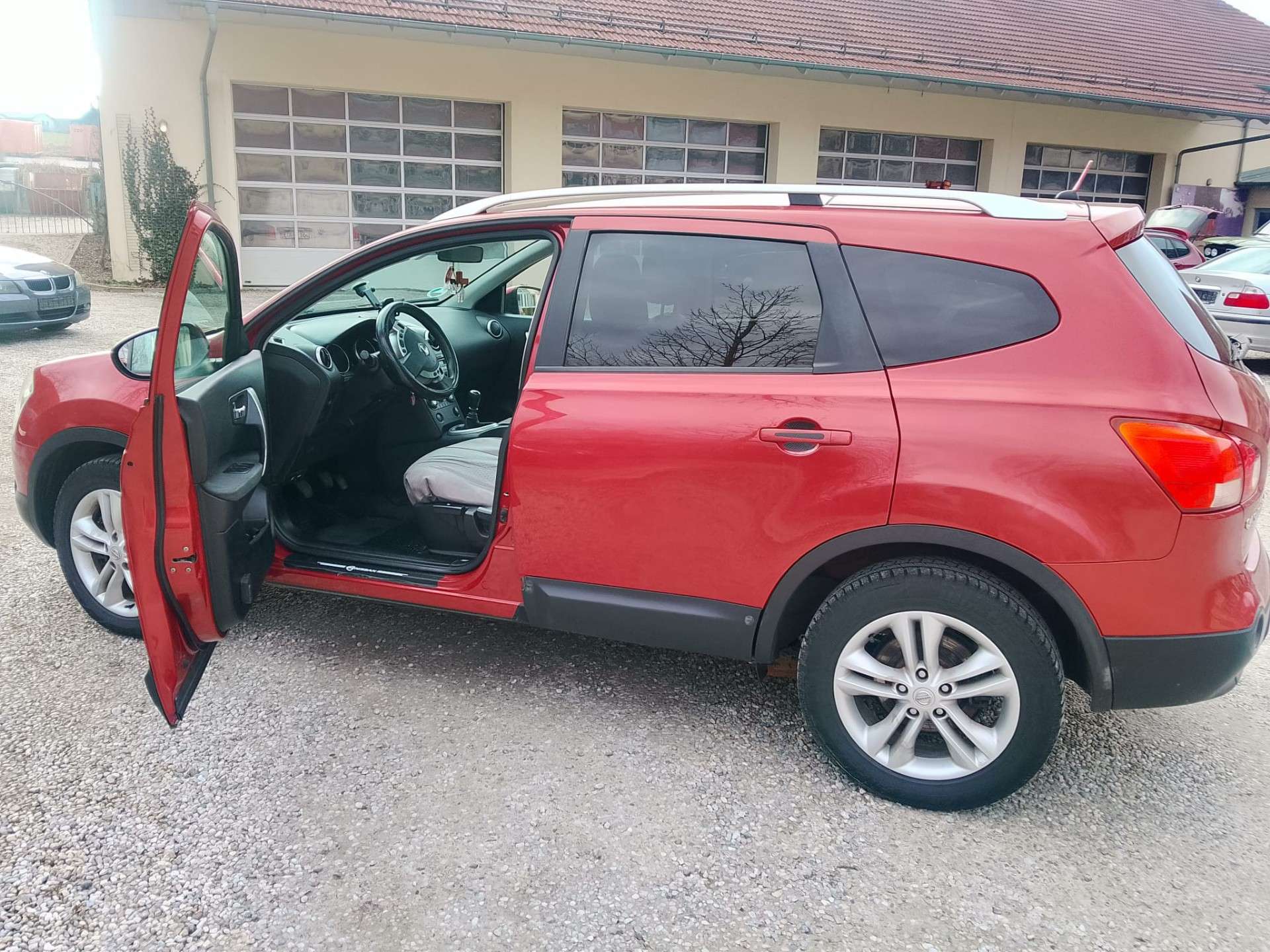 Second hand Nissan Qashqai 2.0