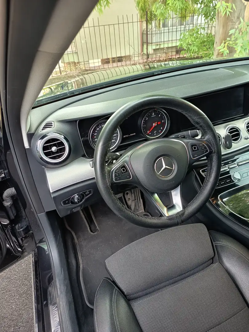Mercedes-Benz E 220 Classe E - S213 SW SW d Sport 4matic auto Nero - 2