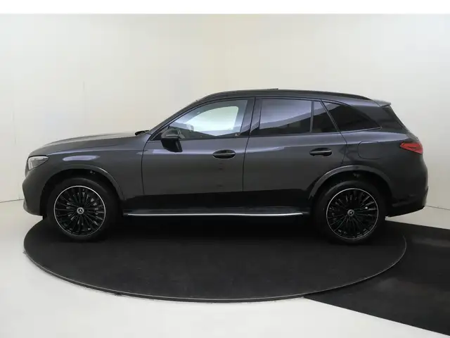 Mercedes-Benz GLC view 8