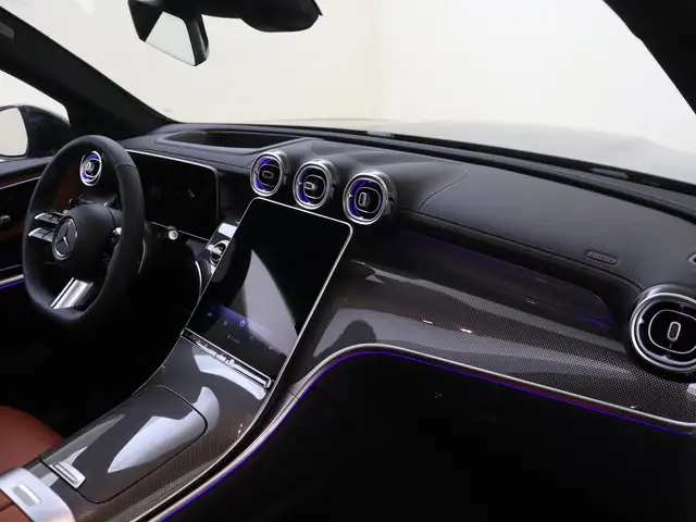 Mercedes-Benz GLC view 5