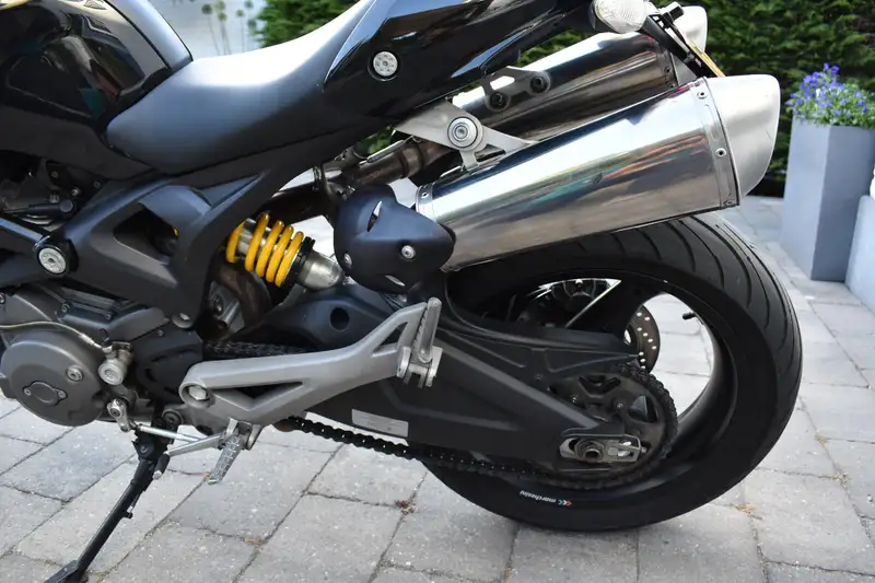 Ducati Monster 696 - foto 3