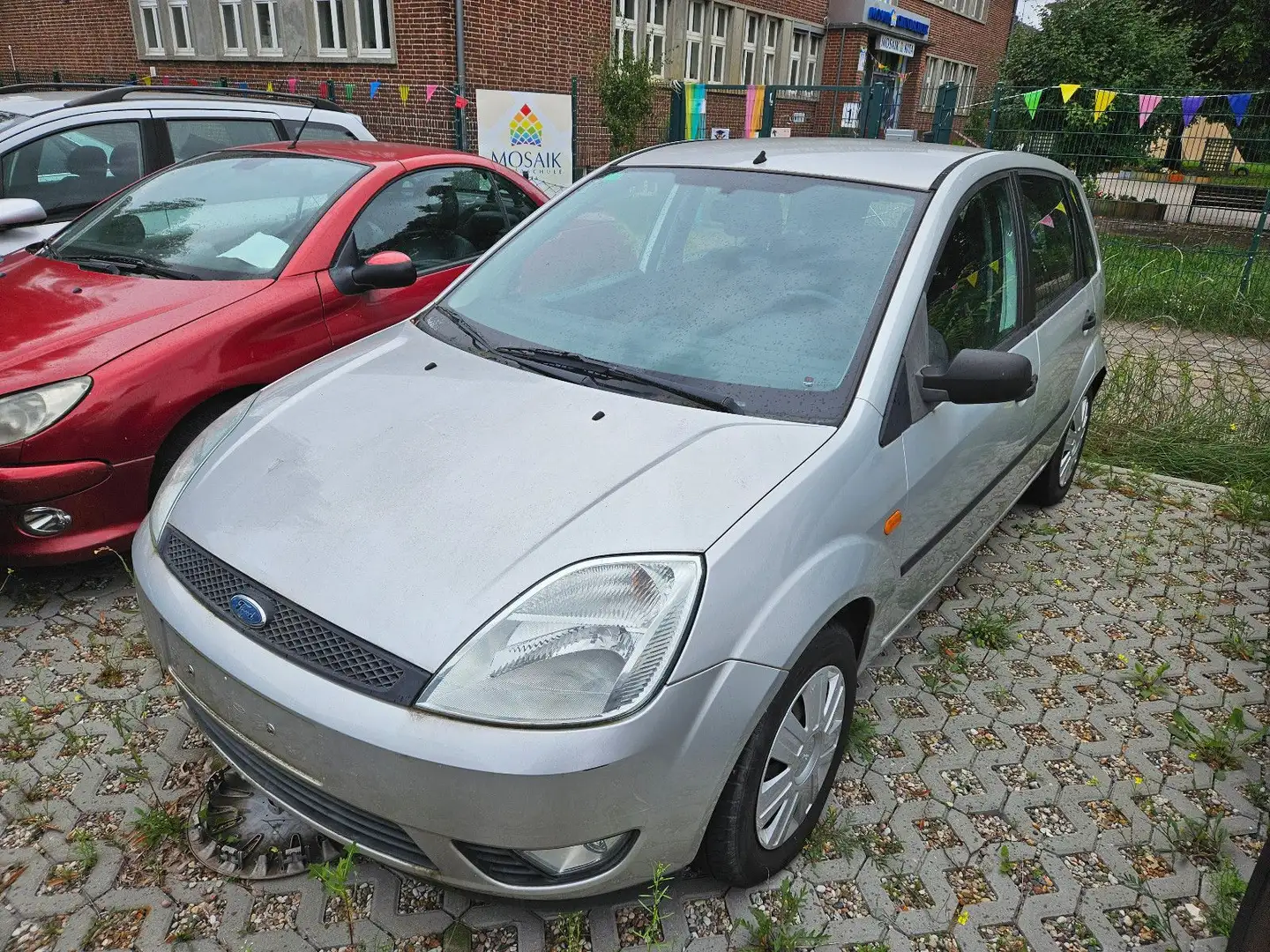 Ford Fiesta Silber - 1