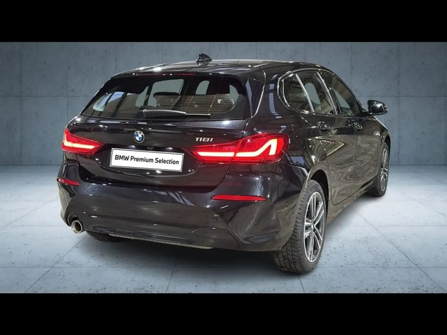 BMW 118 118iA 136ch Business Design DKG7 Noir - 2