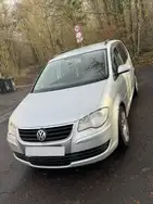 Volkswagen Touran Trendline - fotografija vozila