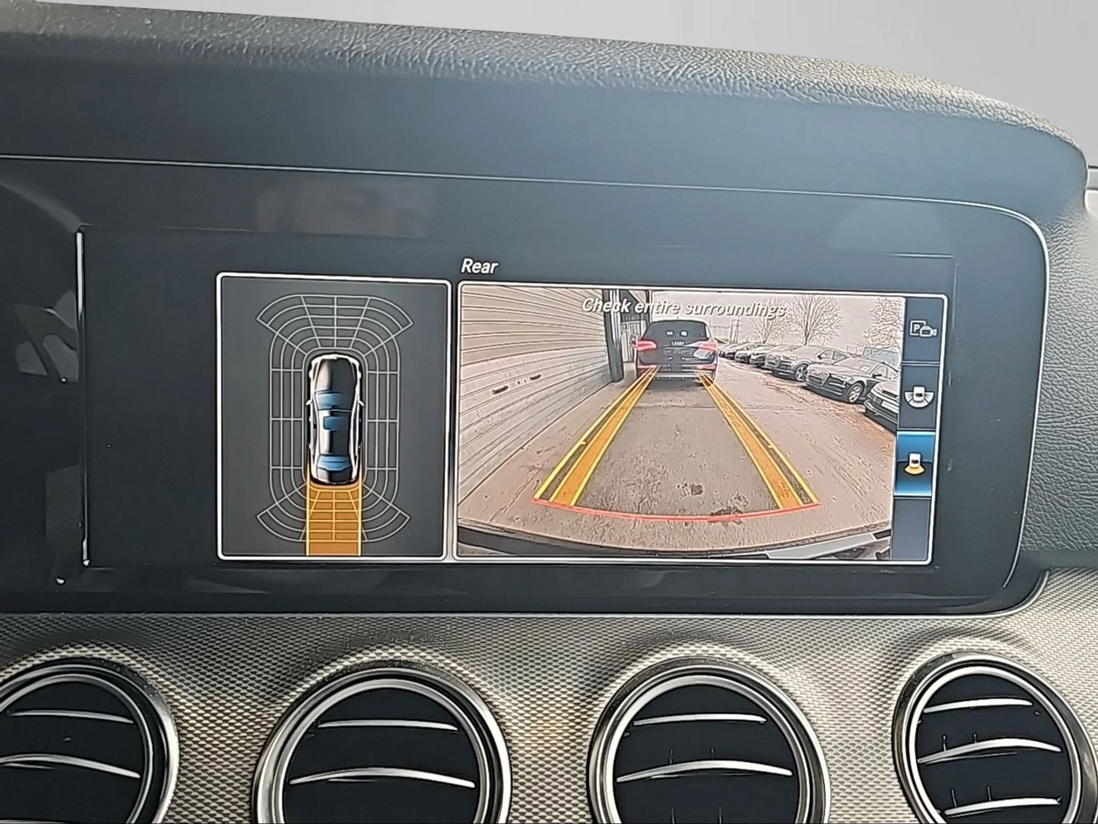 Mercedes-Benz E 250 E 250 (213.045) 2.0 CGI KAT Android Auto — photo 11