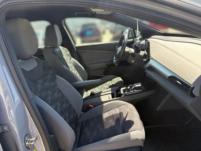 Volkswagen Id.4 view 10