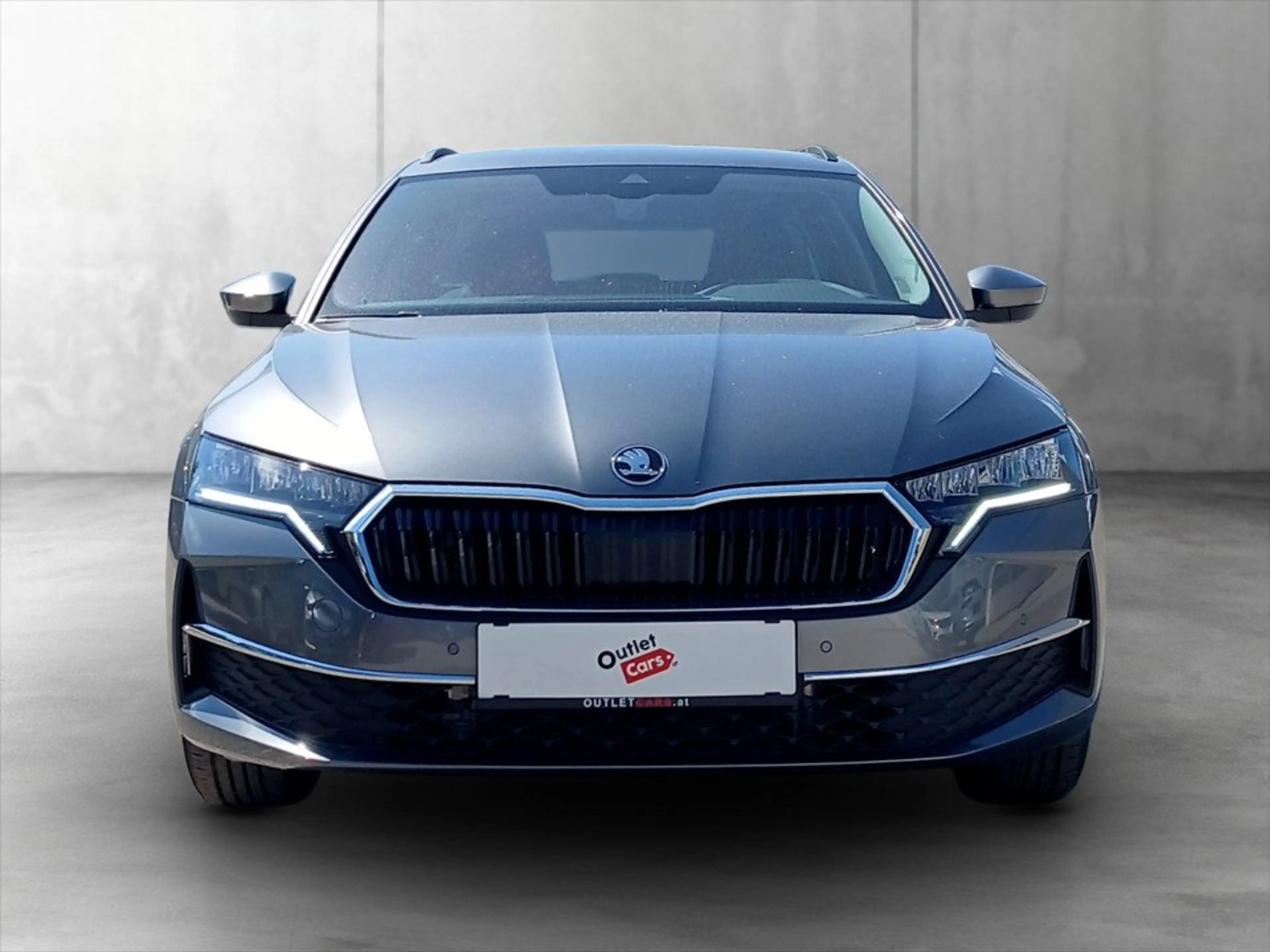 Skoda Octavia Combi 1.5 TSI DSG Selection AHK+LED+NAVI — photo 6