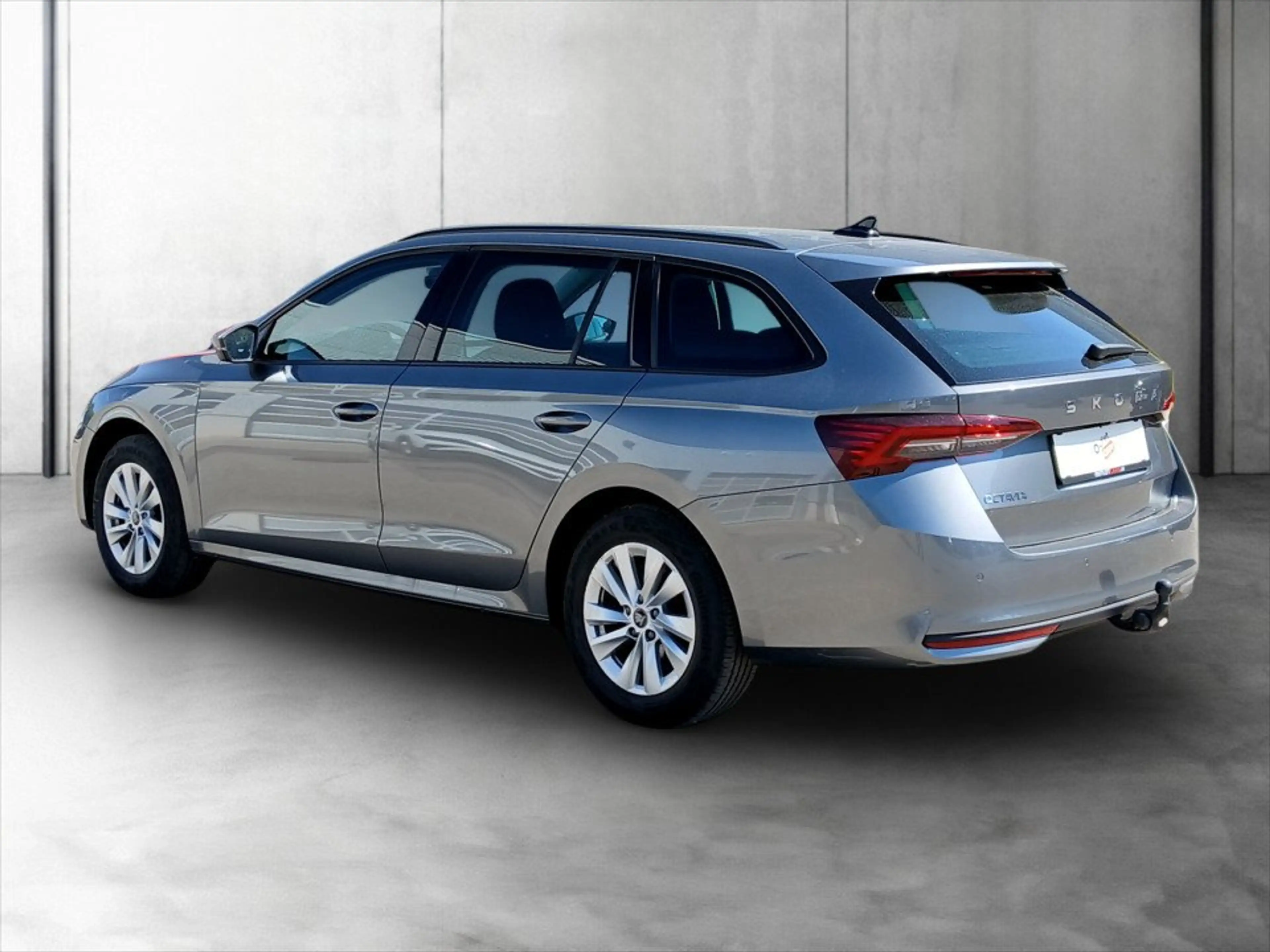 Skoda Octavia Combi 1.5 TSI DSG Selection AHK+LED+NAVI — photo 5