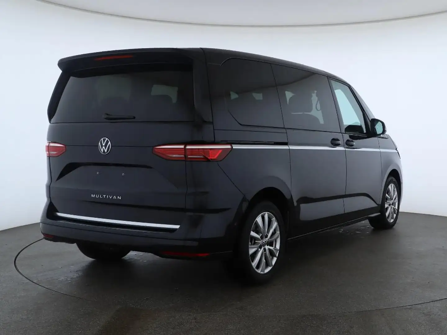 Volkswagen T7 Multivan 2.0 TDI DSG Style -Sitzer, AHK, N Schwarz - 2