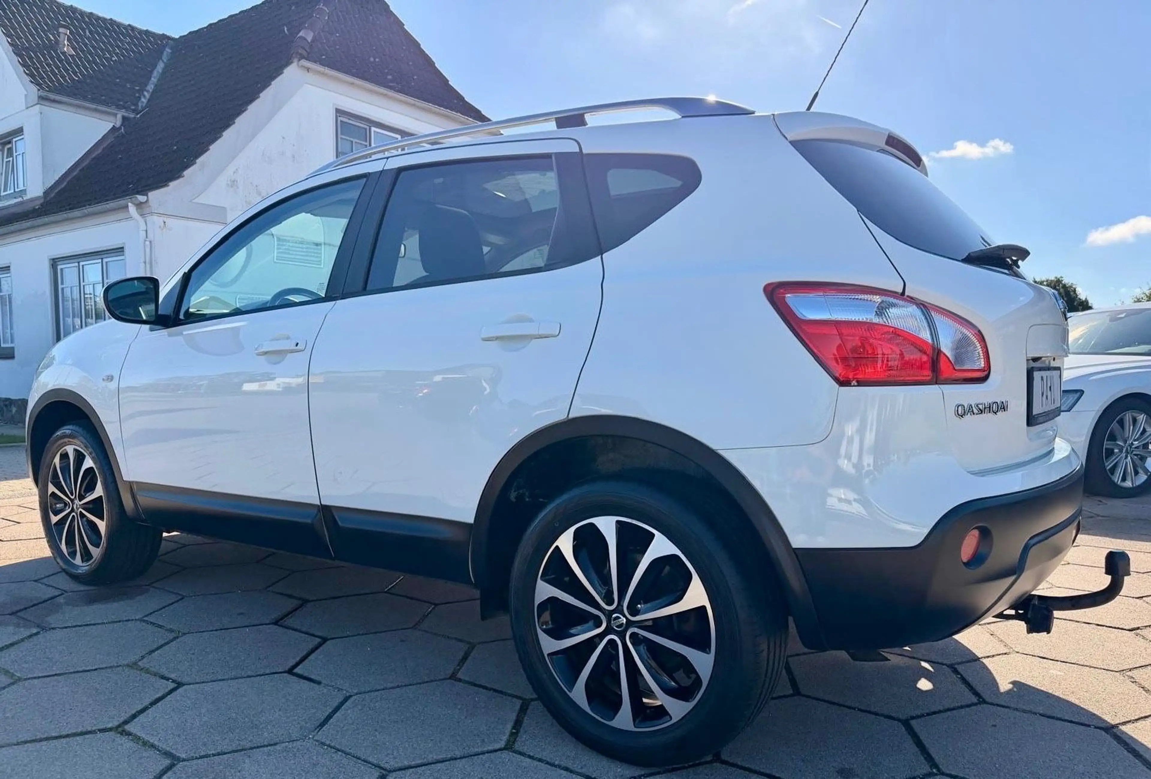 Nissan Qashqai 2.0 i-Way PANO NAVI KAMERA AHK — photo 10
