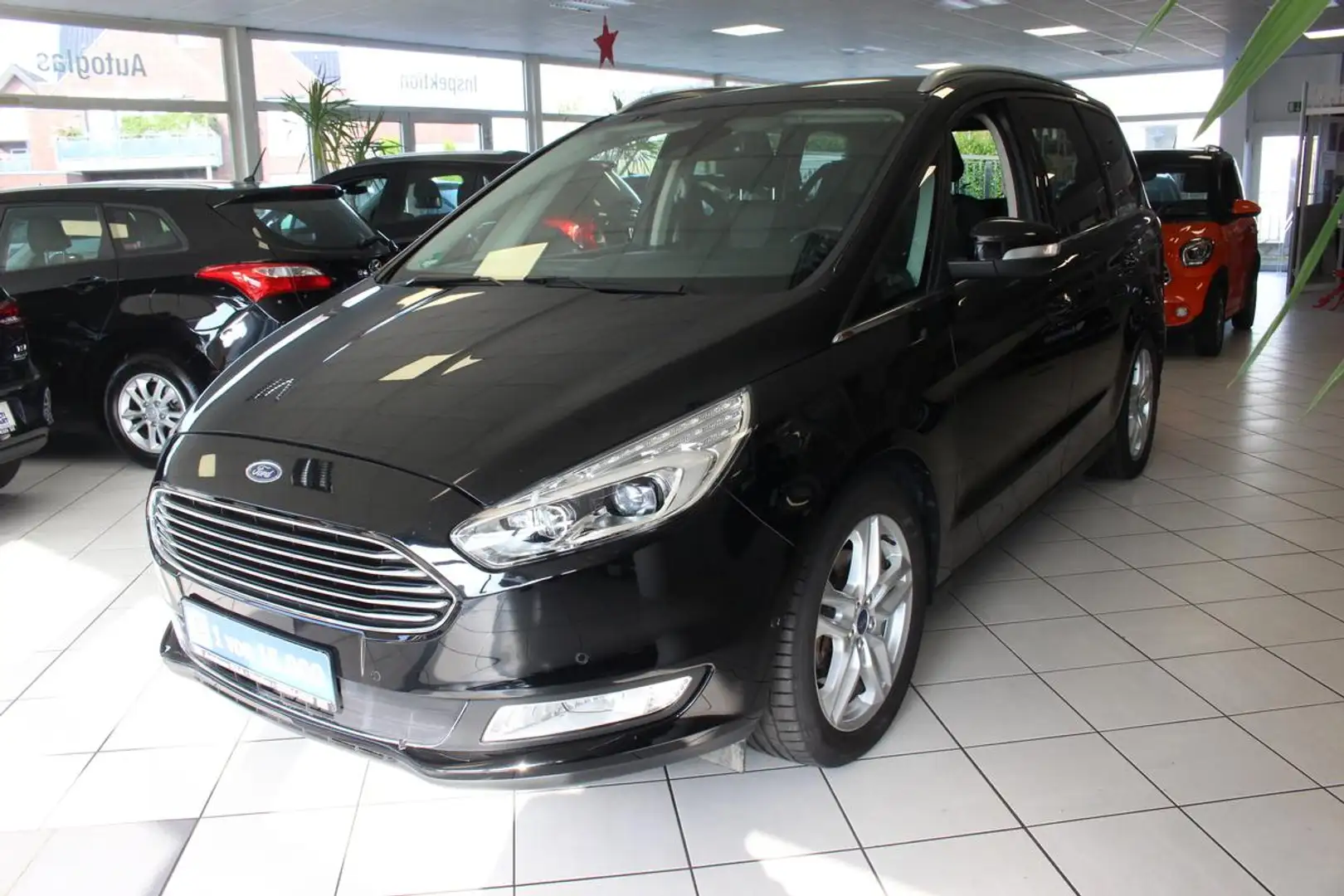 Ford Galaxy Titanium.7Sitzer.Automatik.AHK.PANO Schwarz - 1