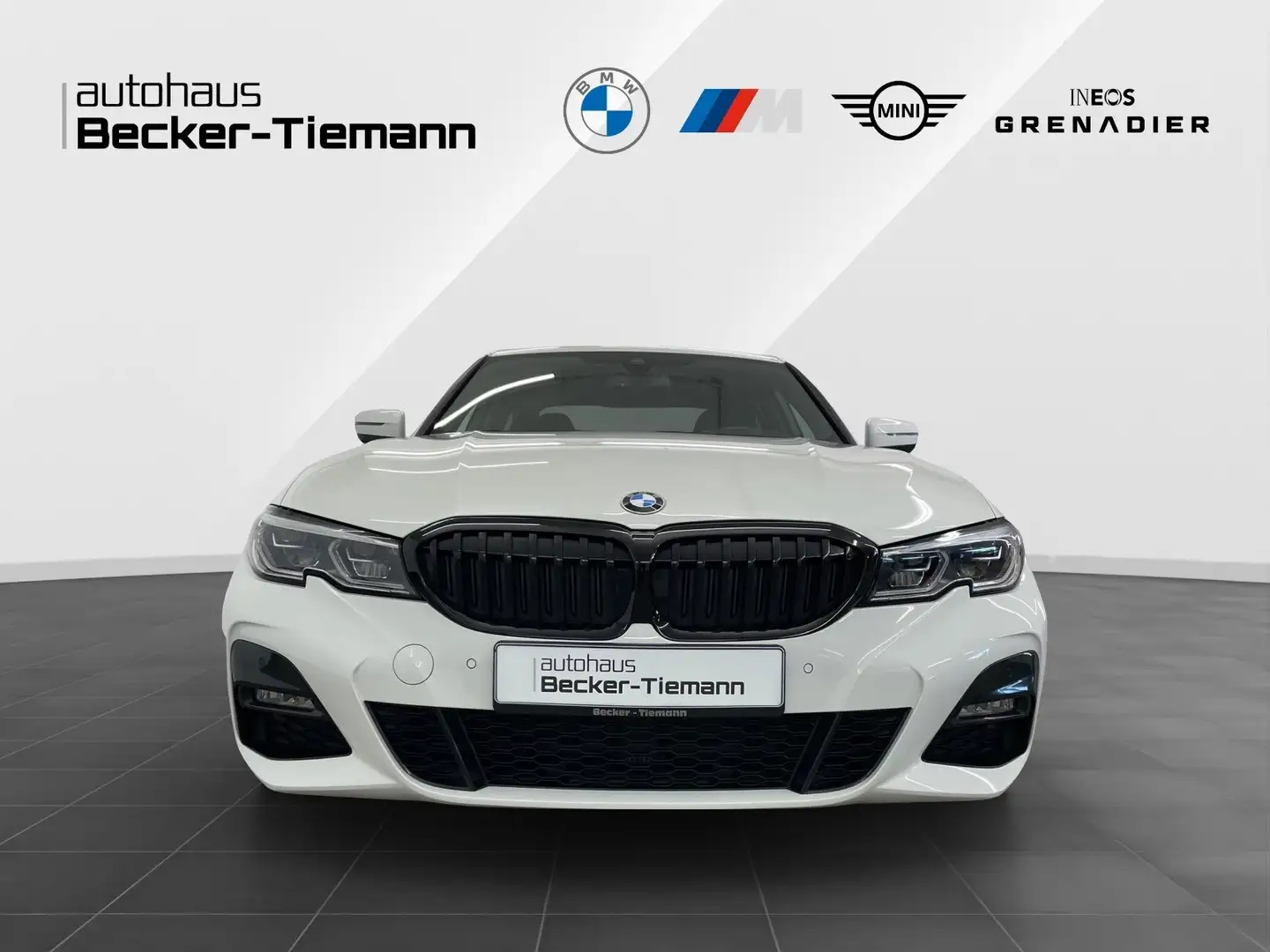 BMW 330 e Limousine,A,M Sport,Komfortzugang,Laserlicht,HuD Bílá - 2