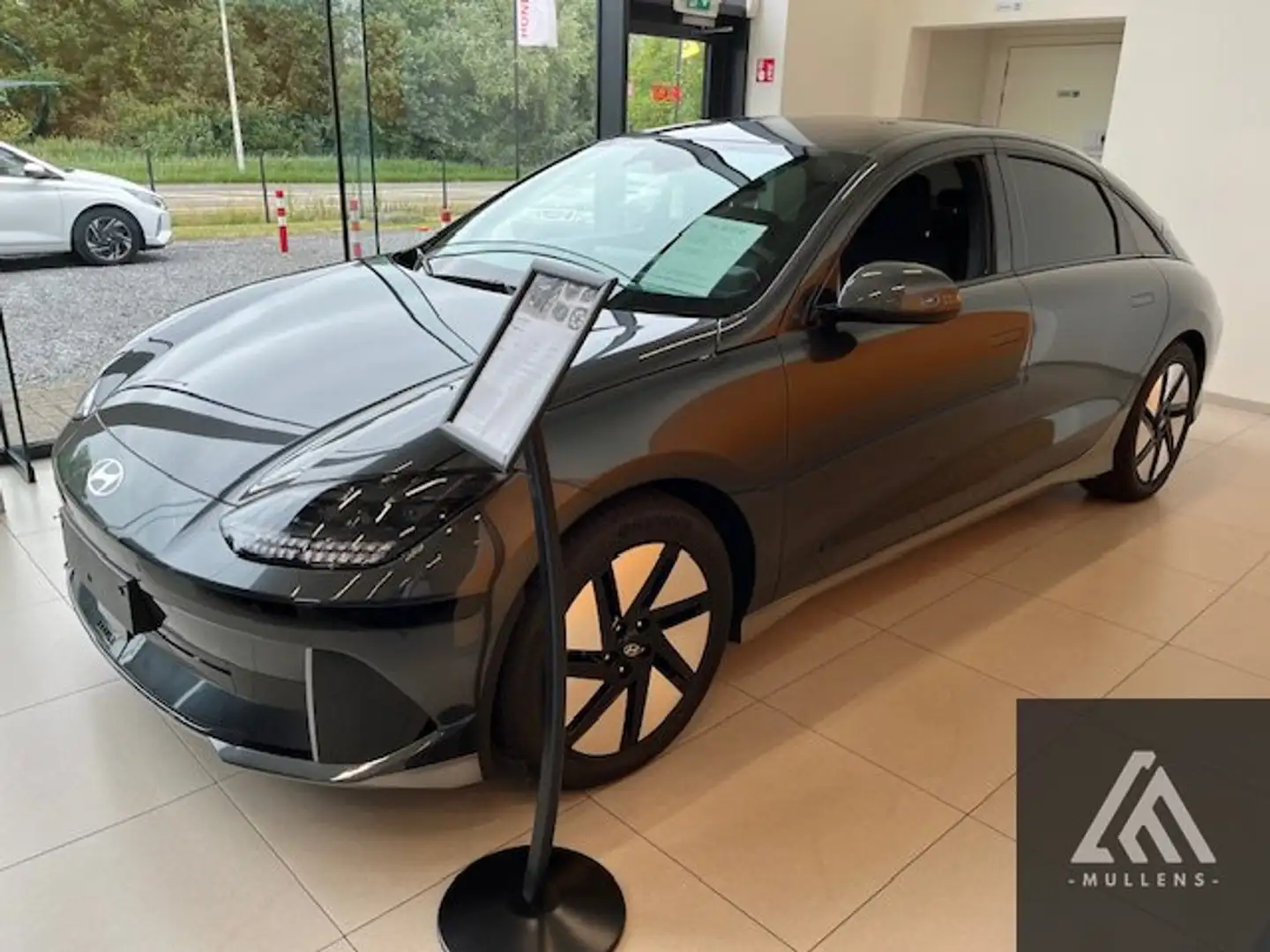 Hyundai IONIQ 6 77kWh 325pk Core AWD Promo gratis e wallbox garan Gris - 1