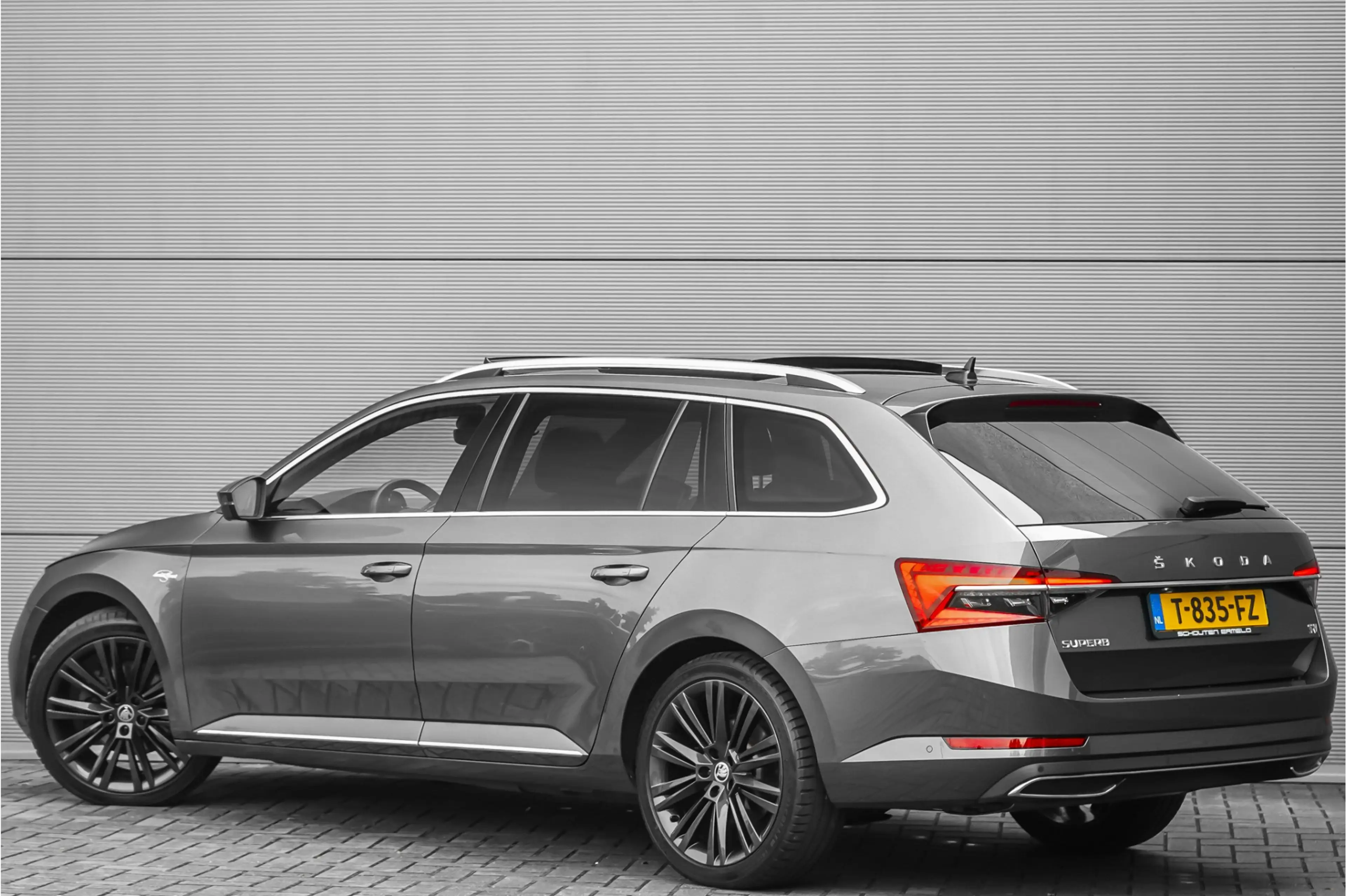Skoda Superb Combi 1.4 TSI iV Laurin & Klement Pano ACC Trekhaa — photo 12
