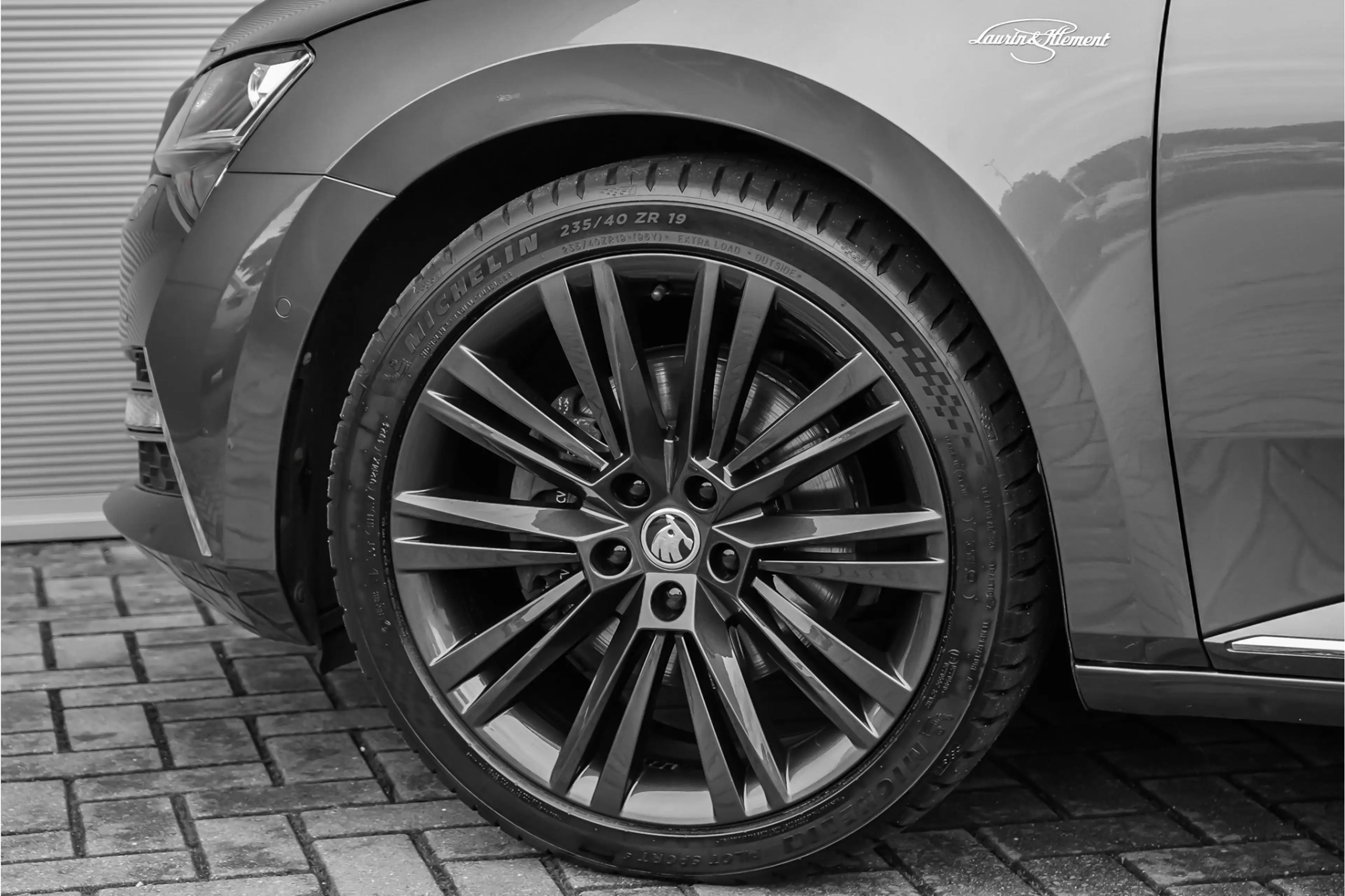 Skoda Superb Combi 1.4 TSI iV Laurin & Klement Pano ACC Trekhaa — photo 21