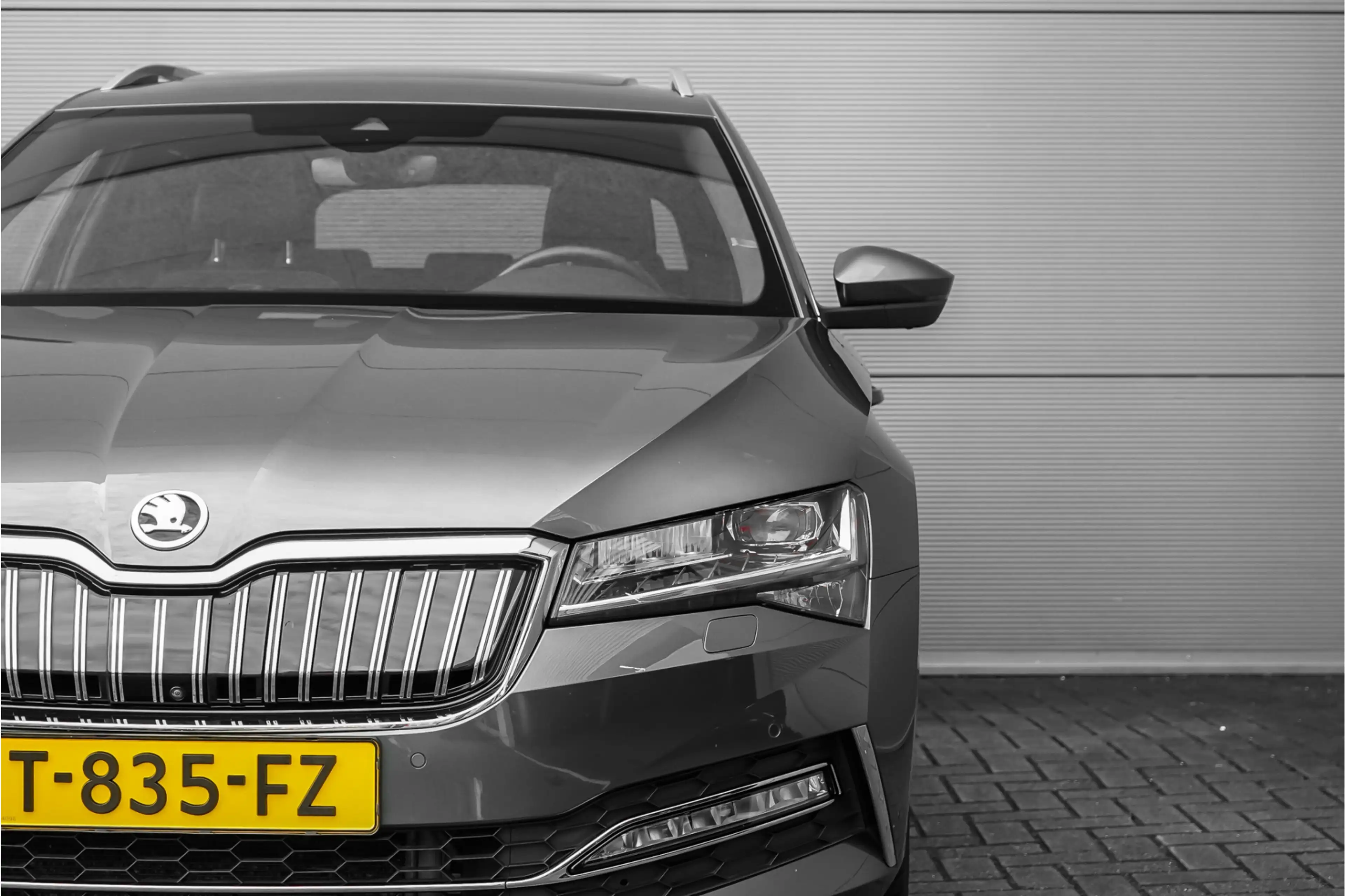 Skoda Superb Combi 1.4 TSI iV Laurin & Klement Pano ACC Trekhaa — photo 16