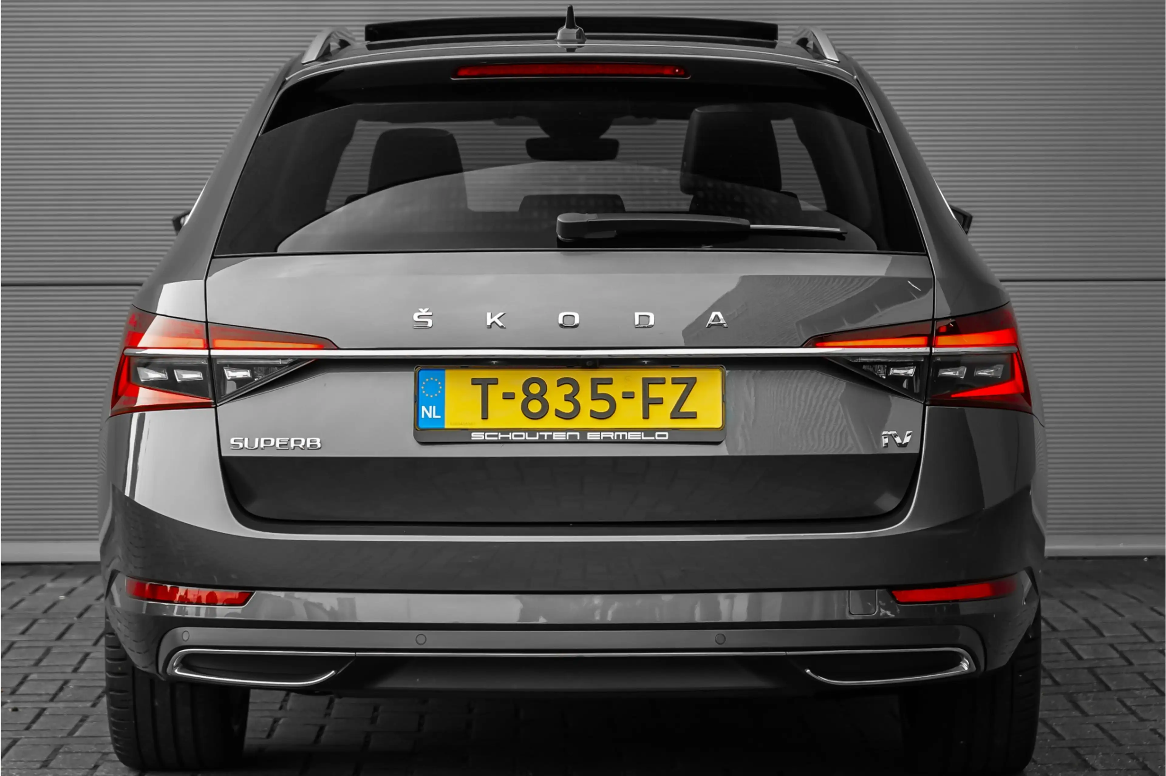 Skoda Superb Combi 1.4 TSI iV Laurin & Klement Pano ACC Trekhaa — photo 13