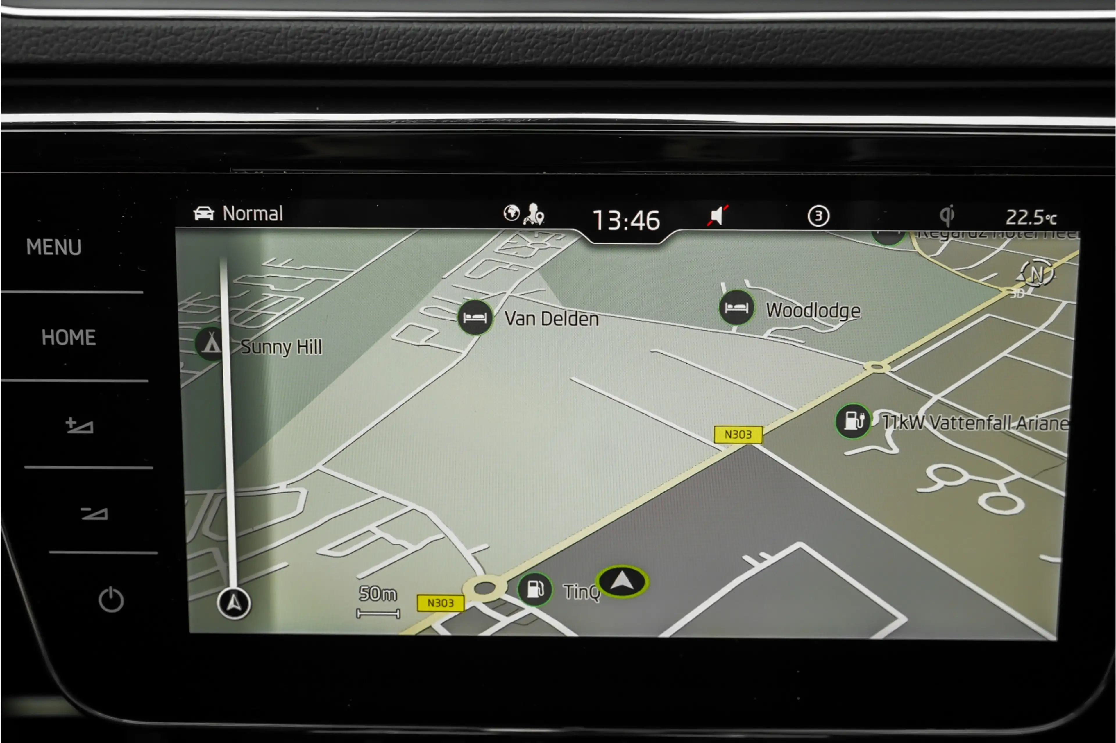 Skoda Superb Combi 1.4 TSI iV Laurin & Klement Pano ACC Trekhaa — photo 28