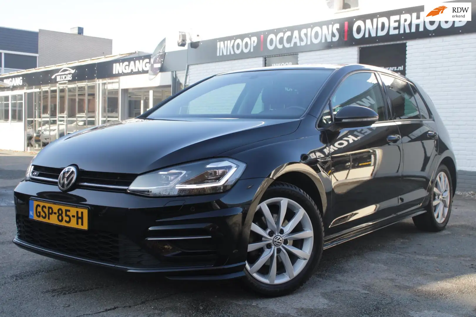 Volkswagen Golf 1.5 TSI Highline Business R / Automaat / Adaptieve Zwart - 1