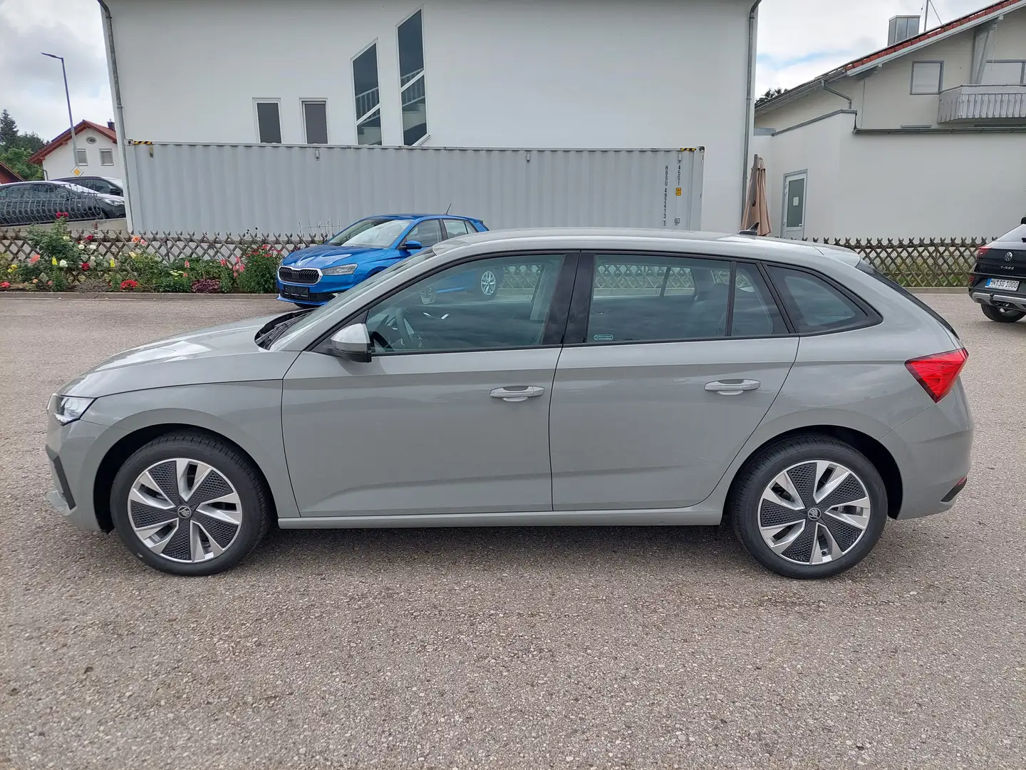 Skoda Scala 1.0 TSI Selection 130 Jahre 5J.Gar Kam Alu 17" Grau - 1