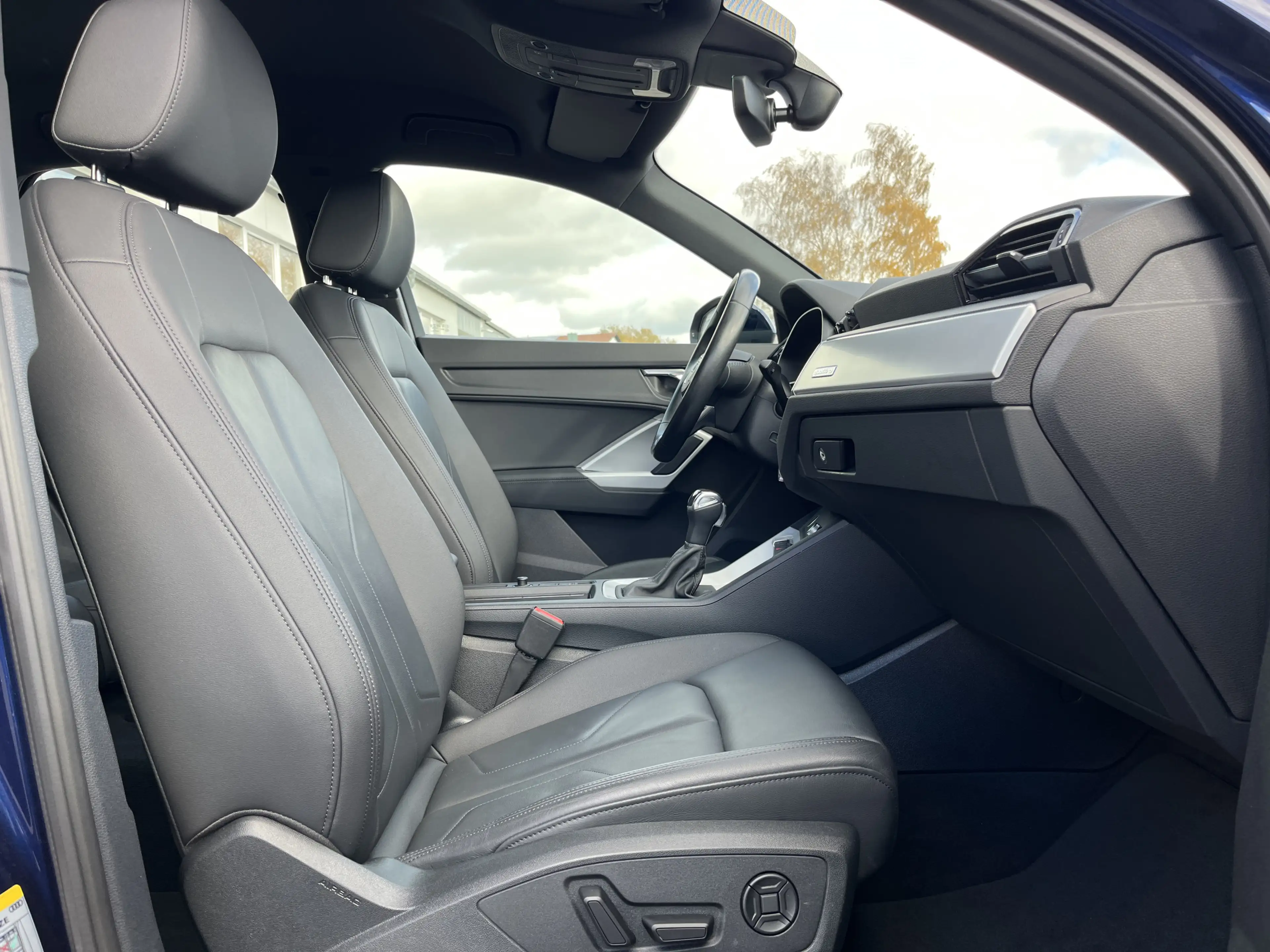 Audi Q3 35 2.0 TDI quattro S tronic advanced 156€ m.20% — photo 15