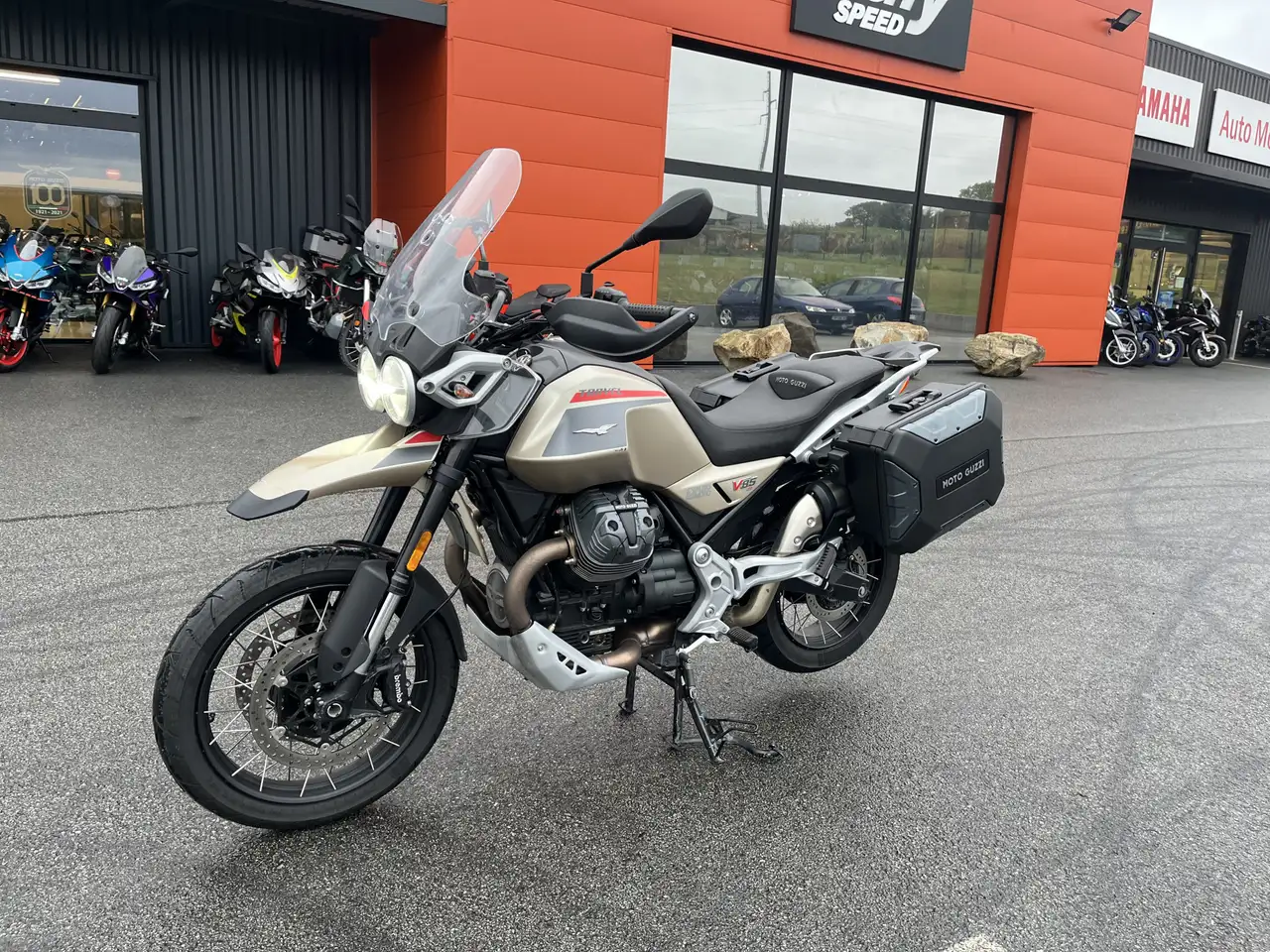Moto Guzzi V 85 TT