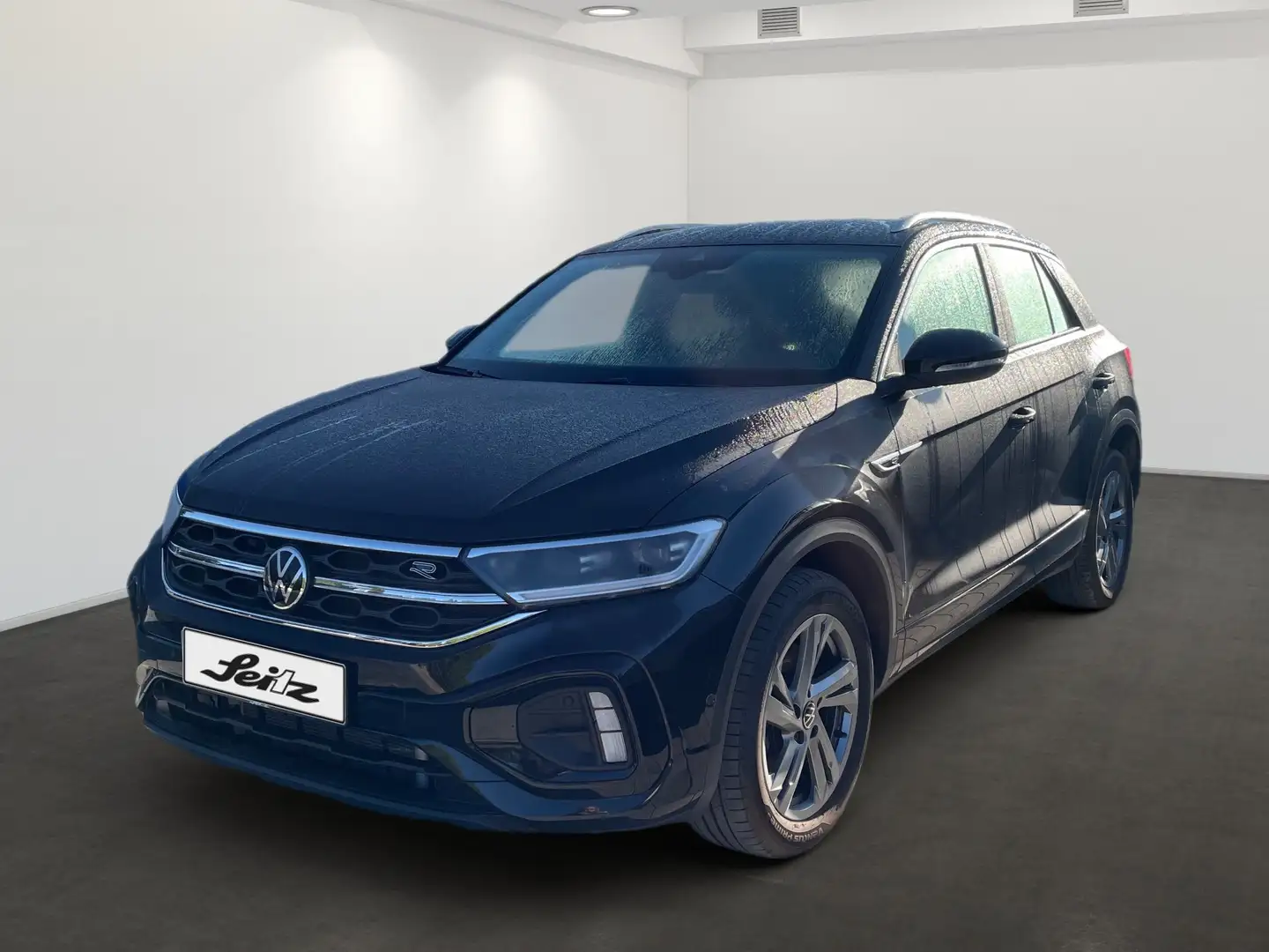 Volkswagen T-Roc 2.0 TSI 4-Motion DSG R-Line *LED*PDC*NAVI*SITZH* Zwart - 2