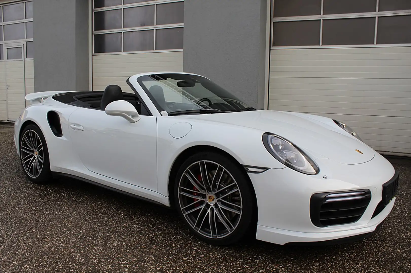 Porsche 911 Carrera Turbo Cabrio PDK Aut. Weiß - 2