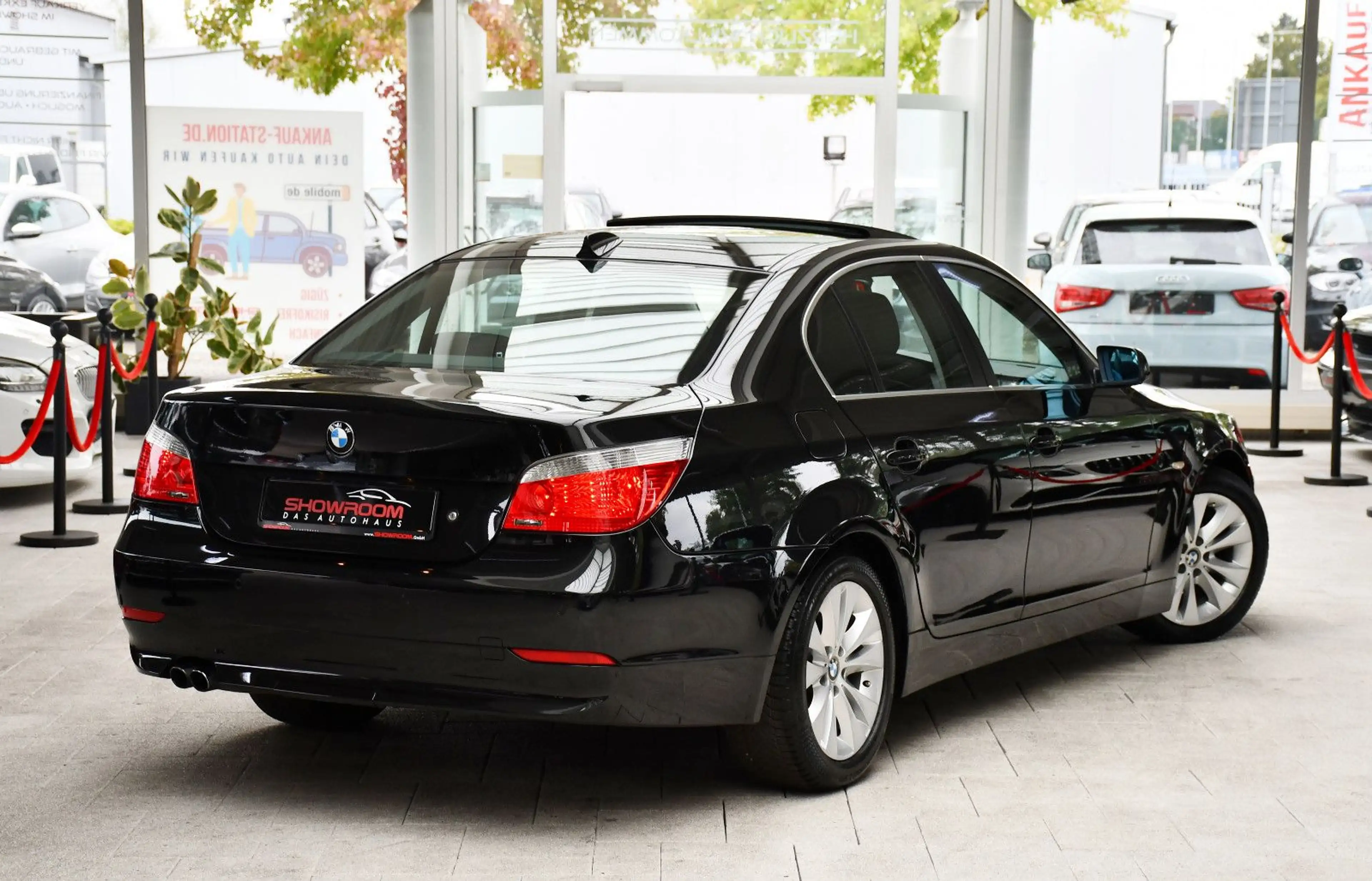 BMW 523 i Limousine 6 Zyl Navi PDC Shz Ahk 1.Hd 86tkm — photo 2