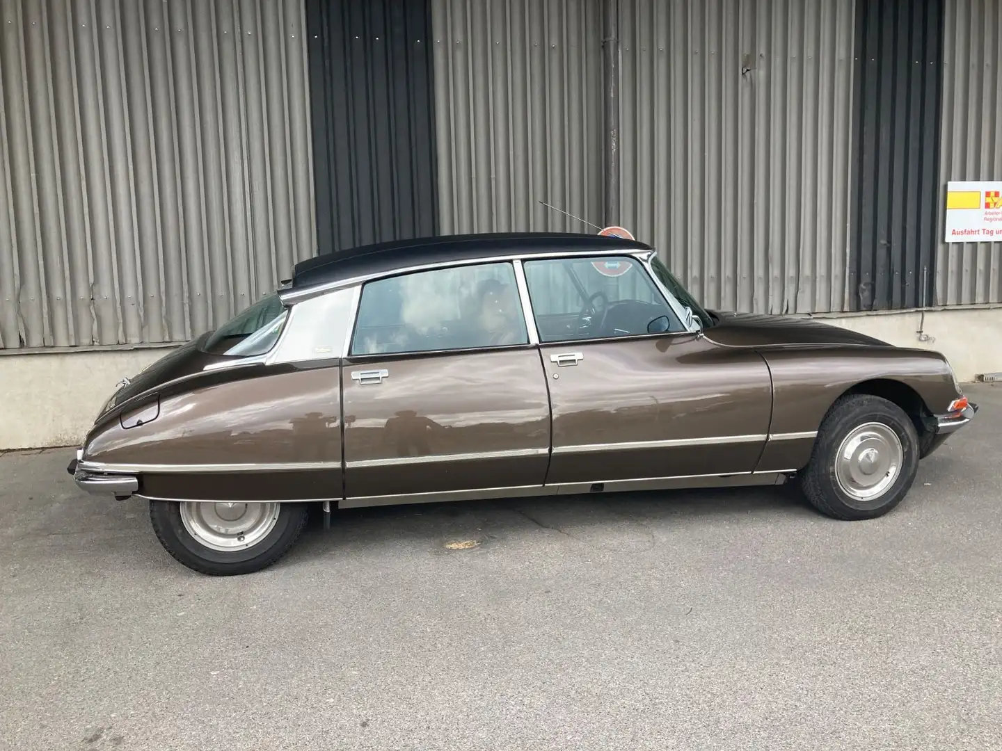 Citroen DS 23 inj. Beige - 2