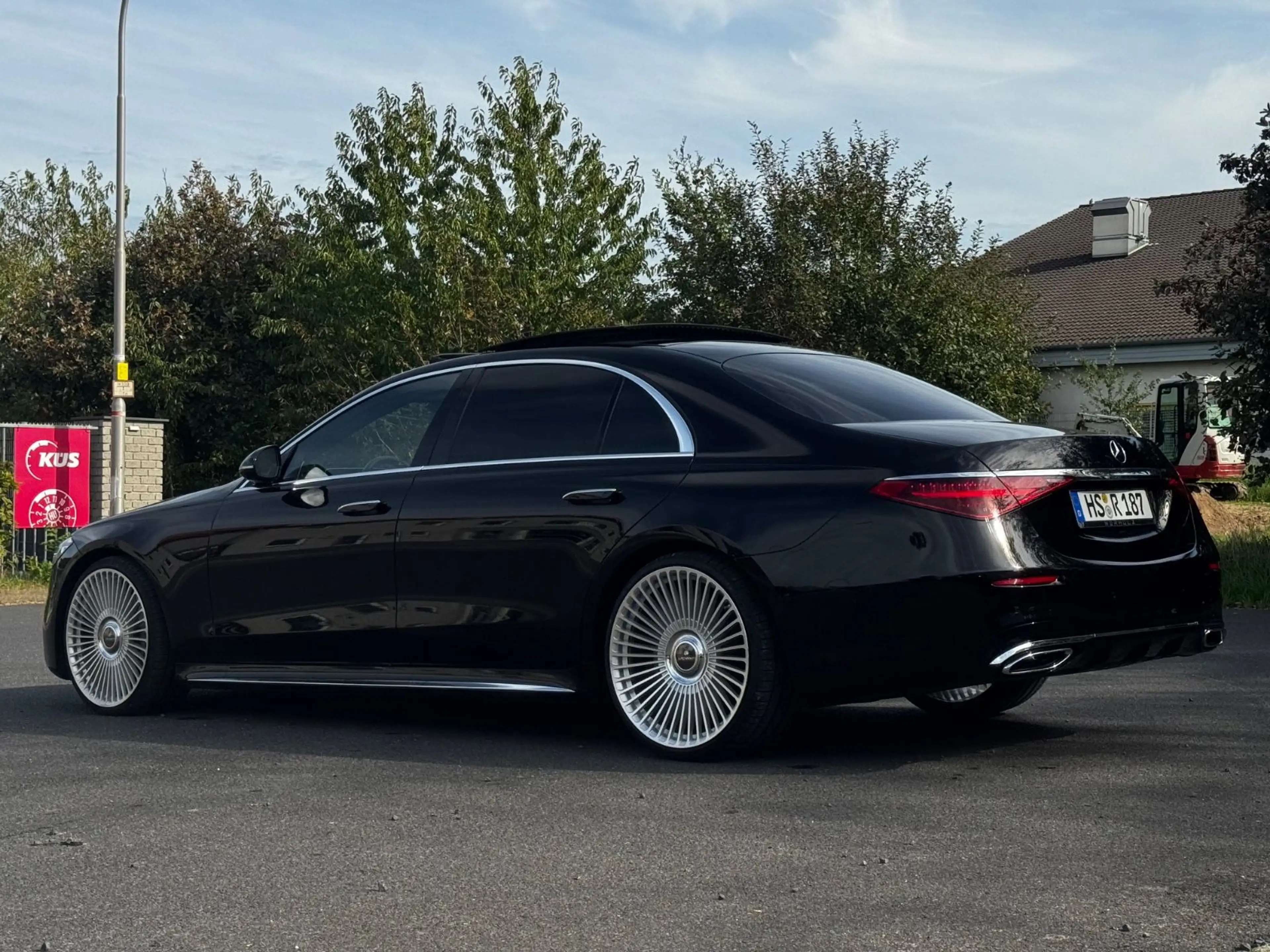 Mercedes-Benz S 400 S400d 4M Long *First-Class*4-Seats*Exclusiv*Pano — photo 3