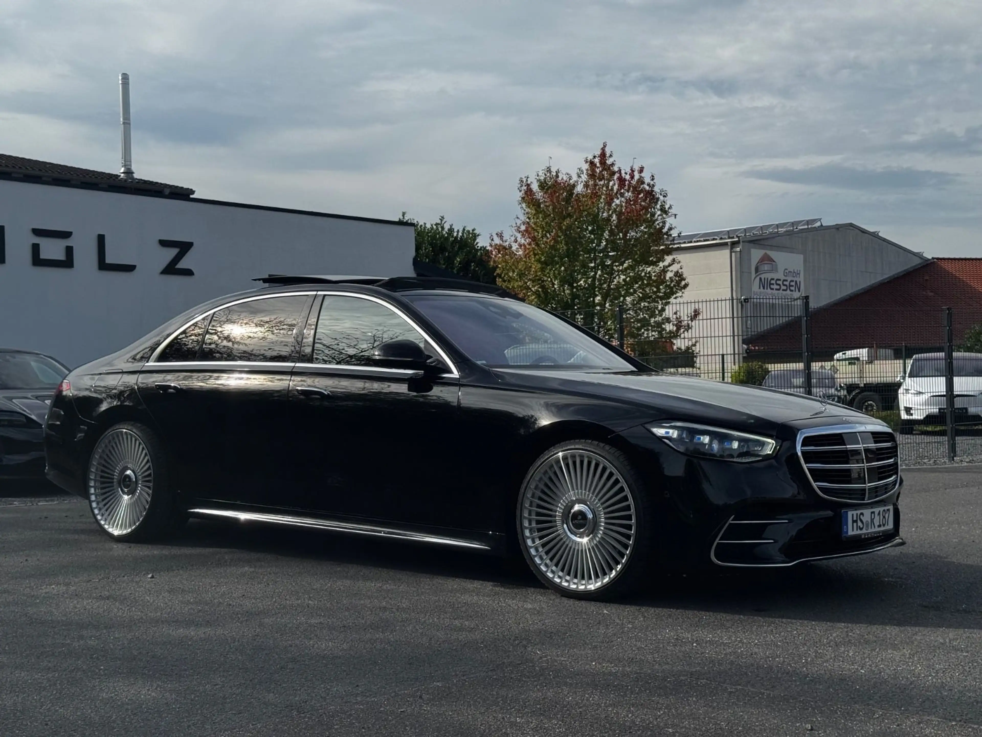 Mercedes-Benz S 400 S400d 4M Long *First-Class*4-Seats*Exclusiv*Pano — photo 2