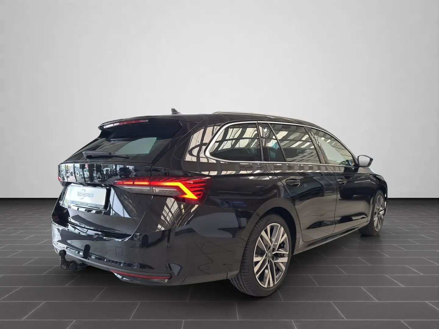 Skoda Octavia Combi Selection 2,0 TDI DSG Pano/ AHK/ L Schwarz - 2