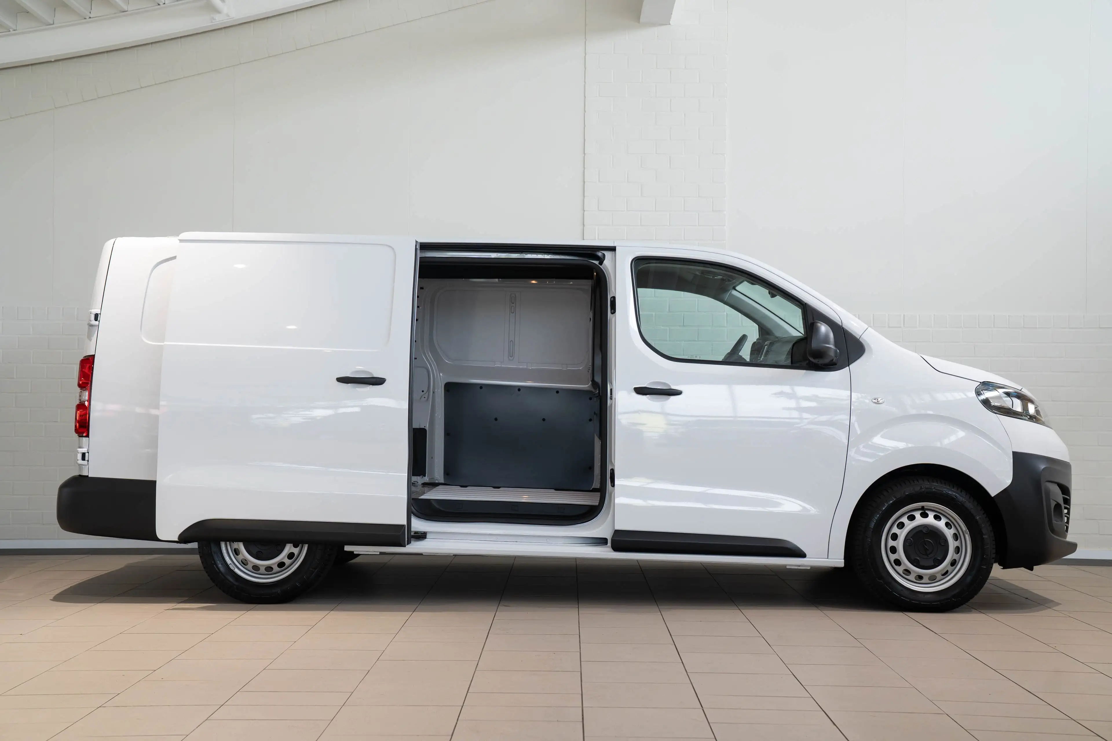 Opel Vivaro-e Electric L3 75 kWh | Camera | Navigatie | Parkeers — photo 7