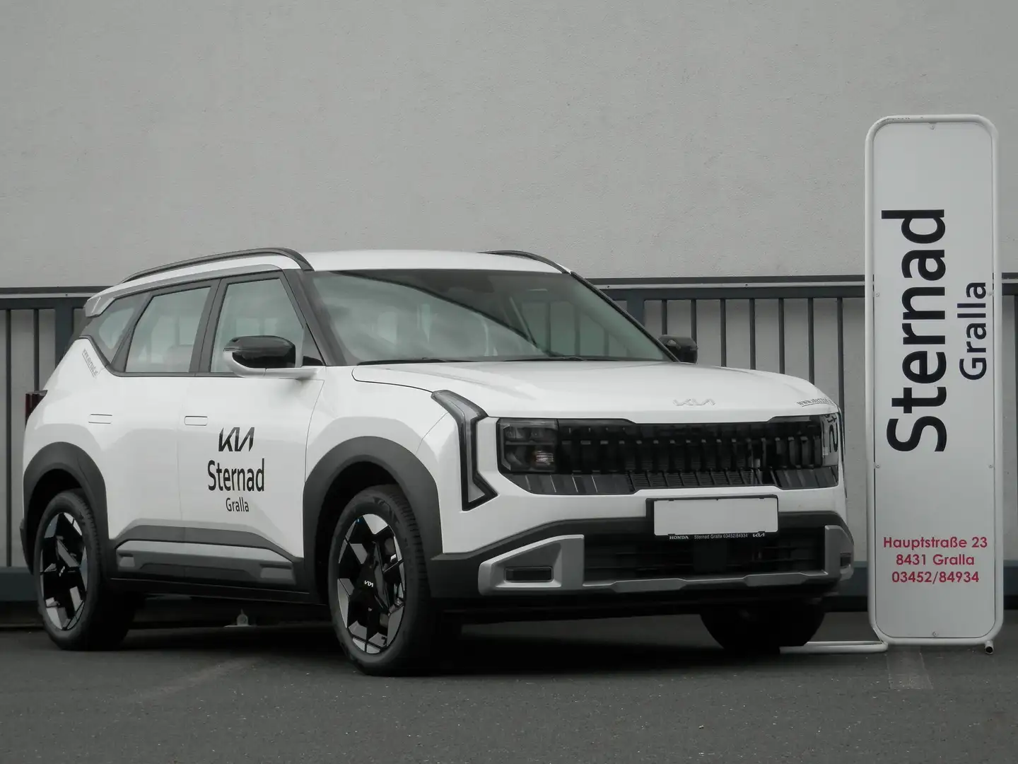 Kia Seltos 1.6 TGDI Silber 4WD DCT7 & P2-Paket Weiß - 2