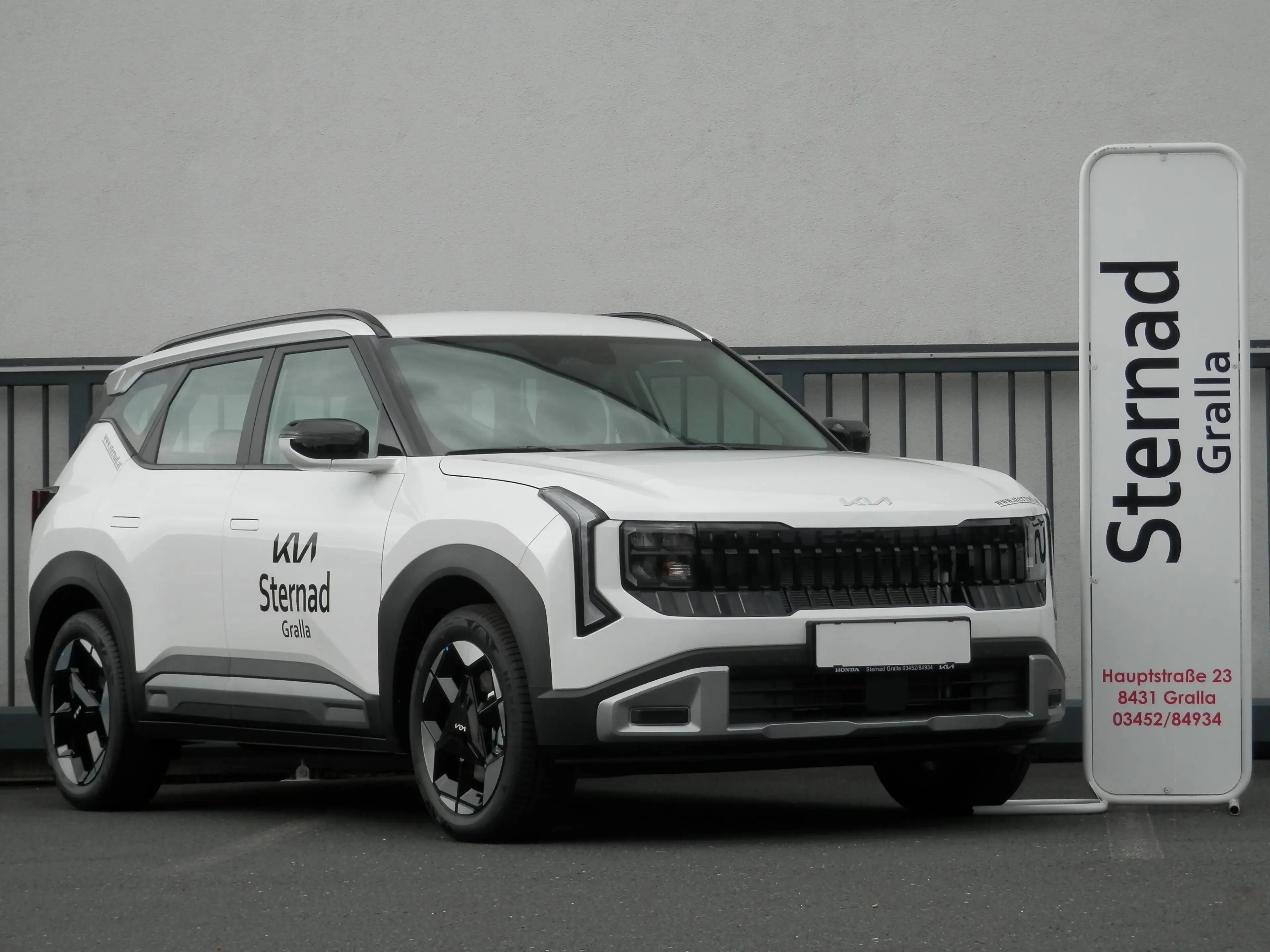 Kia Seltos 1.6 TGDI Silber 4WD DCT7 & P2-Paket — photo 2
