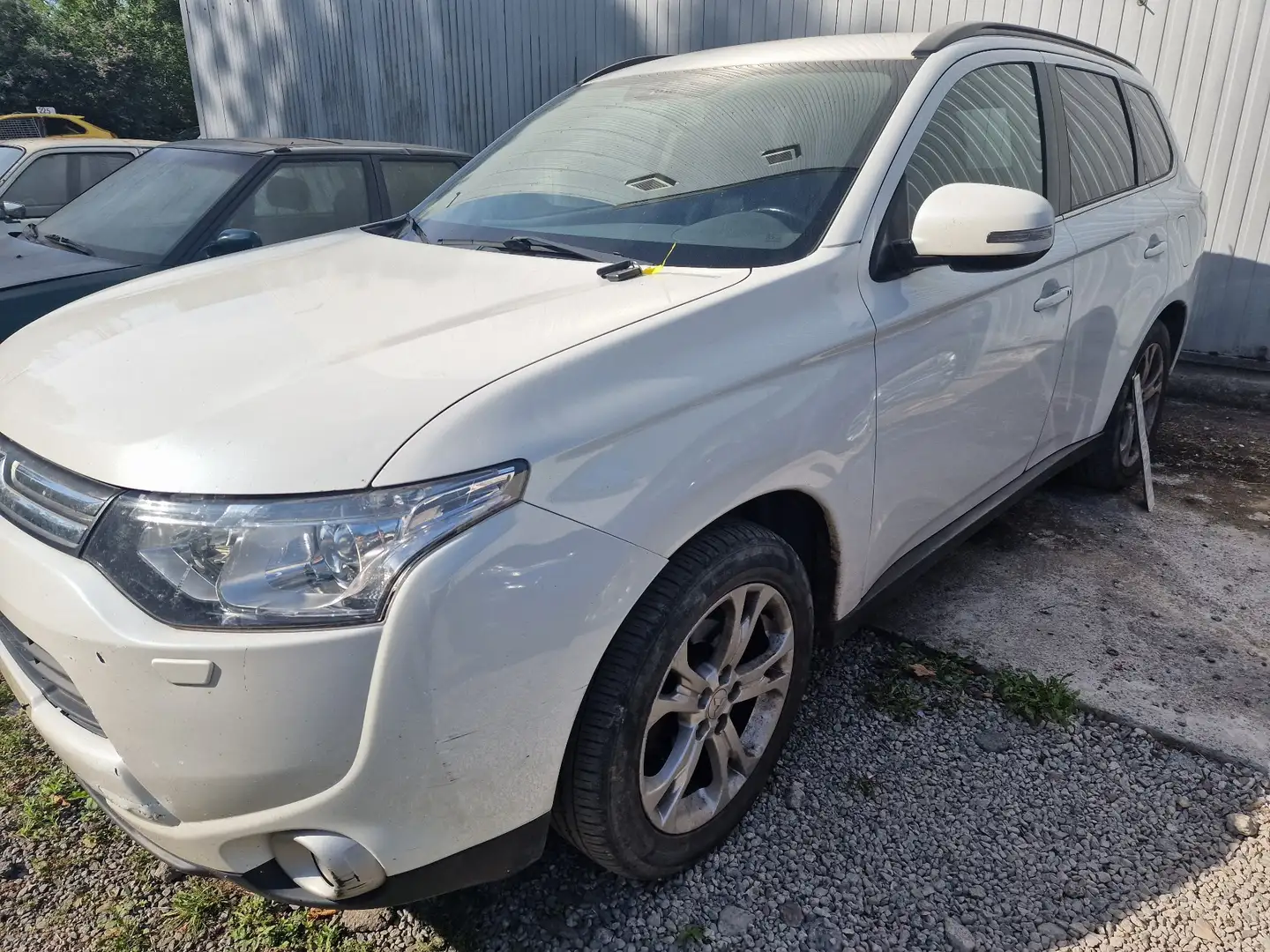 Mitsubishi Outlander Outlander 2.2 DI-D 4WD Instyle Alb - 2