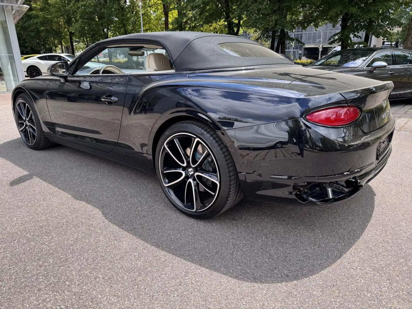 Bentley Continental GTC New Continental GTC V8 Černá - 2